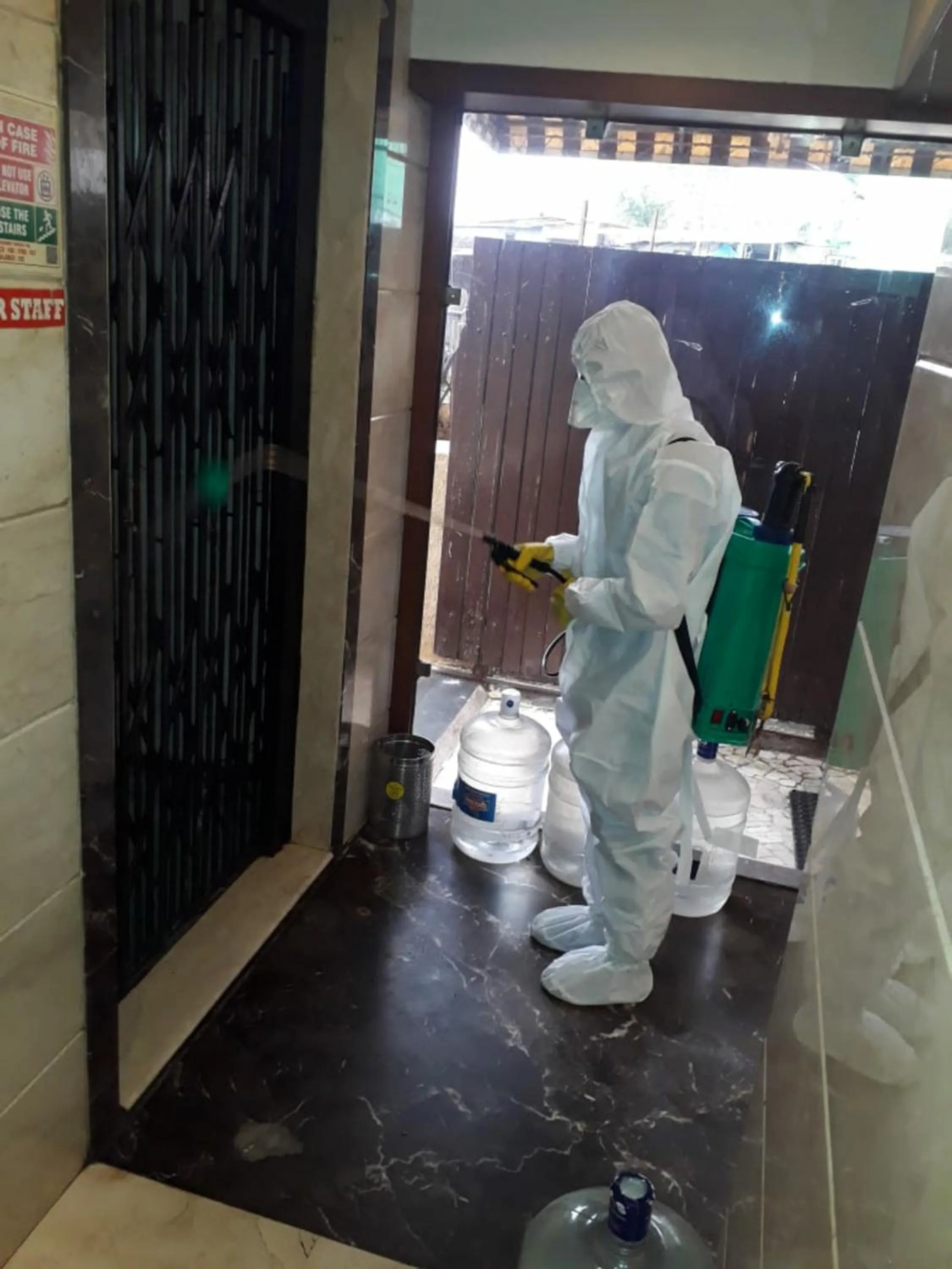 room service in Hotel Lucky Goregaon