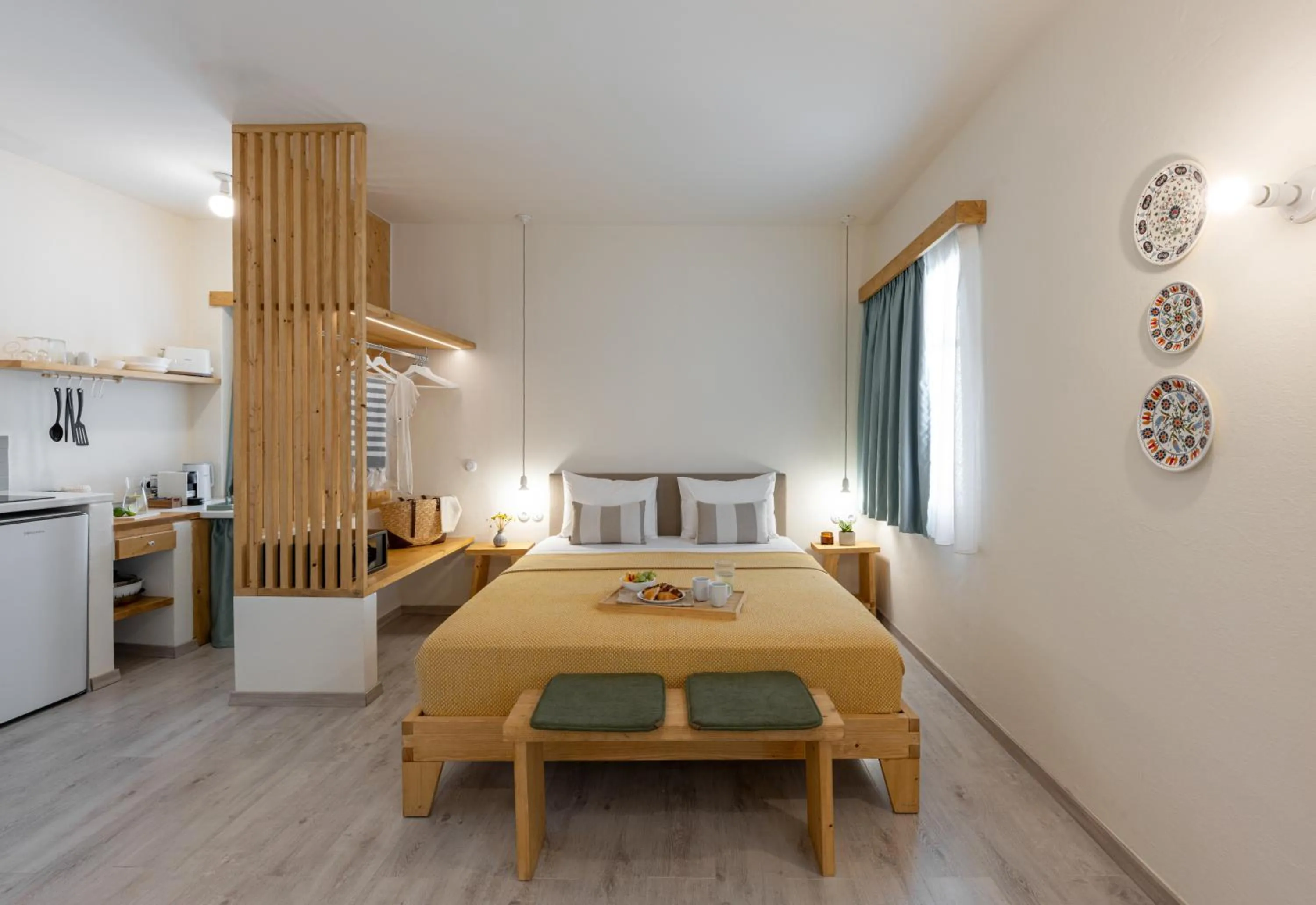 Photo of the whole room, Bed in Capella Skiathos, Residences