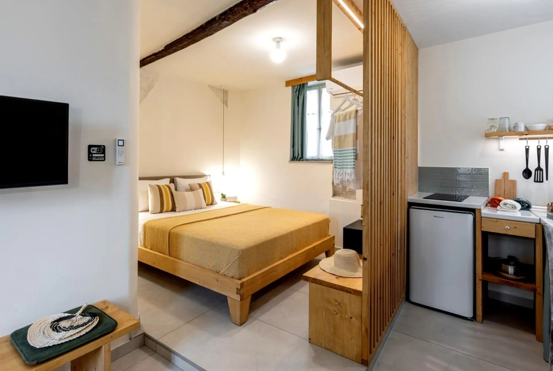 Bedroom, Bed in Capella Skiathos, Residences
