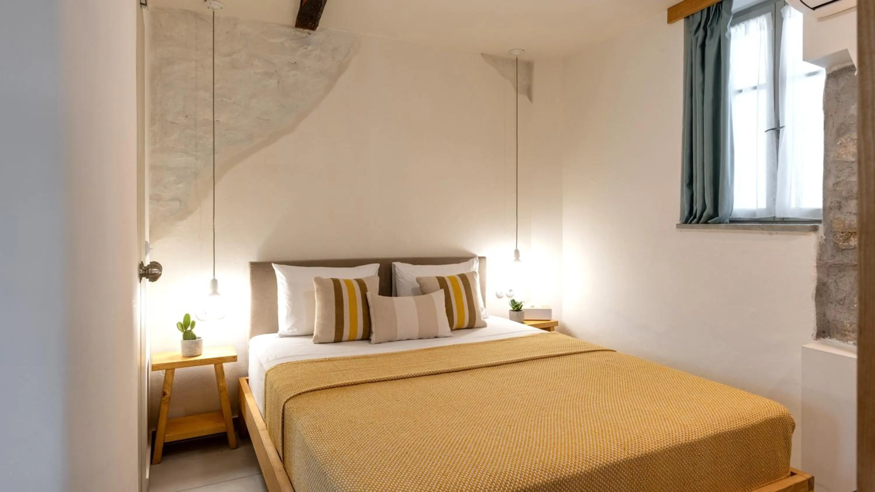 Bed in Capella Skiathos, Residences