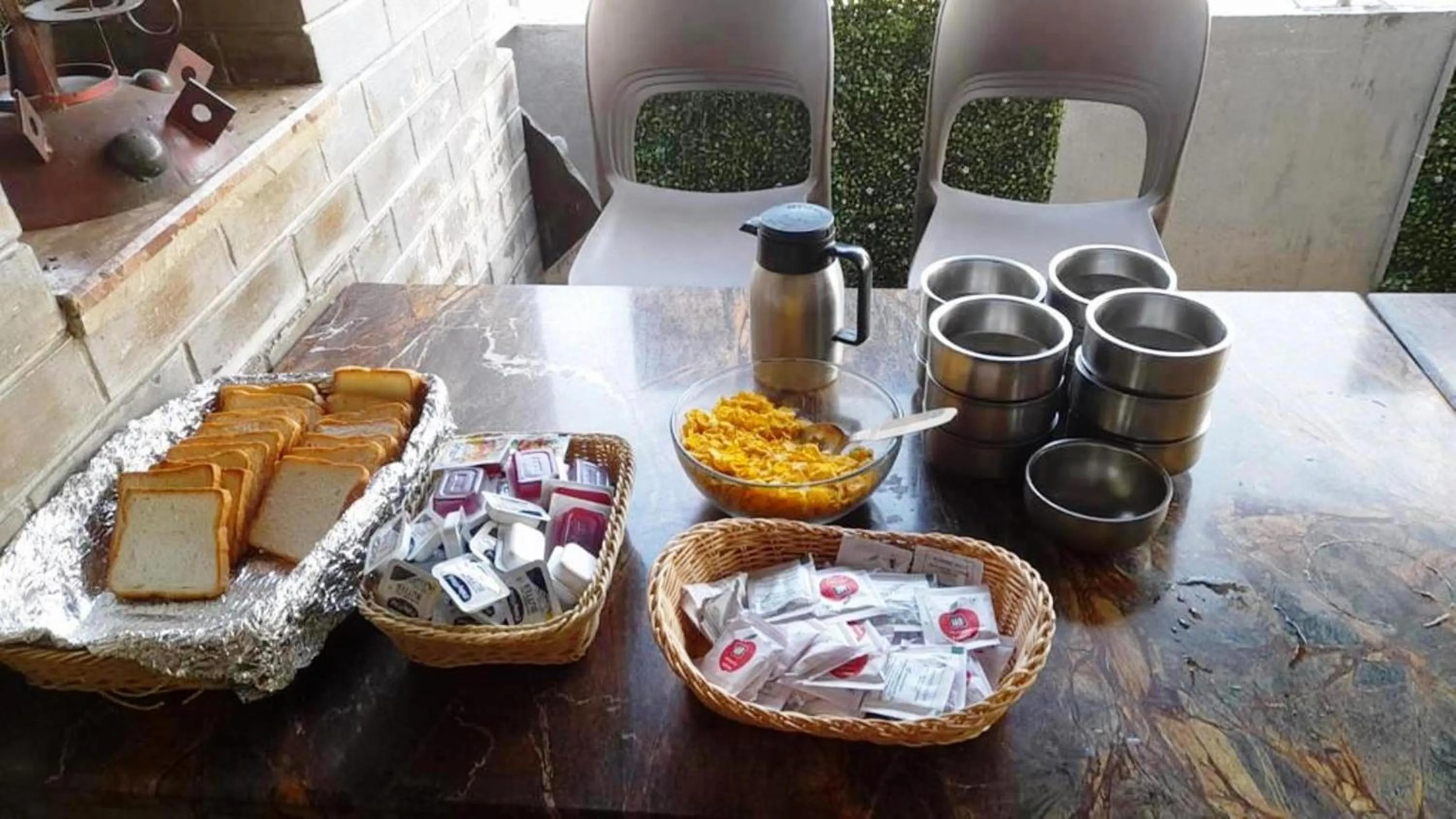 Breakfast in Hotel Roopa