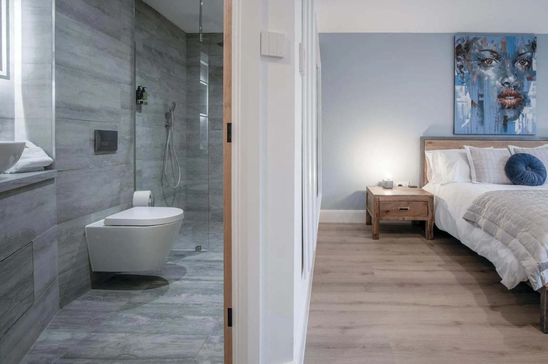 Floor plan, Bed in Suite 6 - Sleeping Giant Hotel - Pen Y Cae Inn