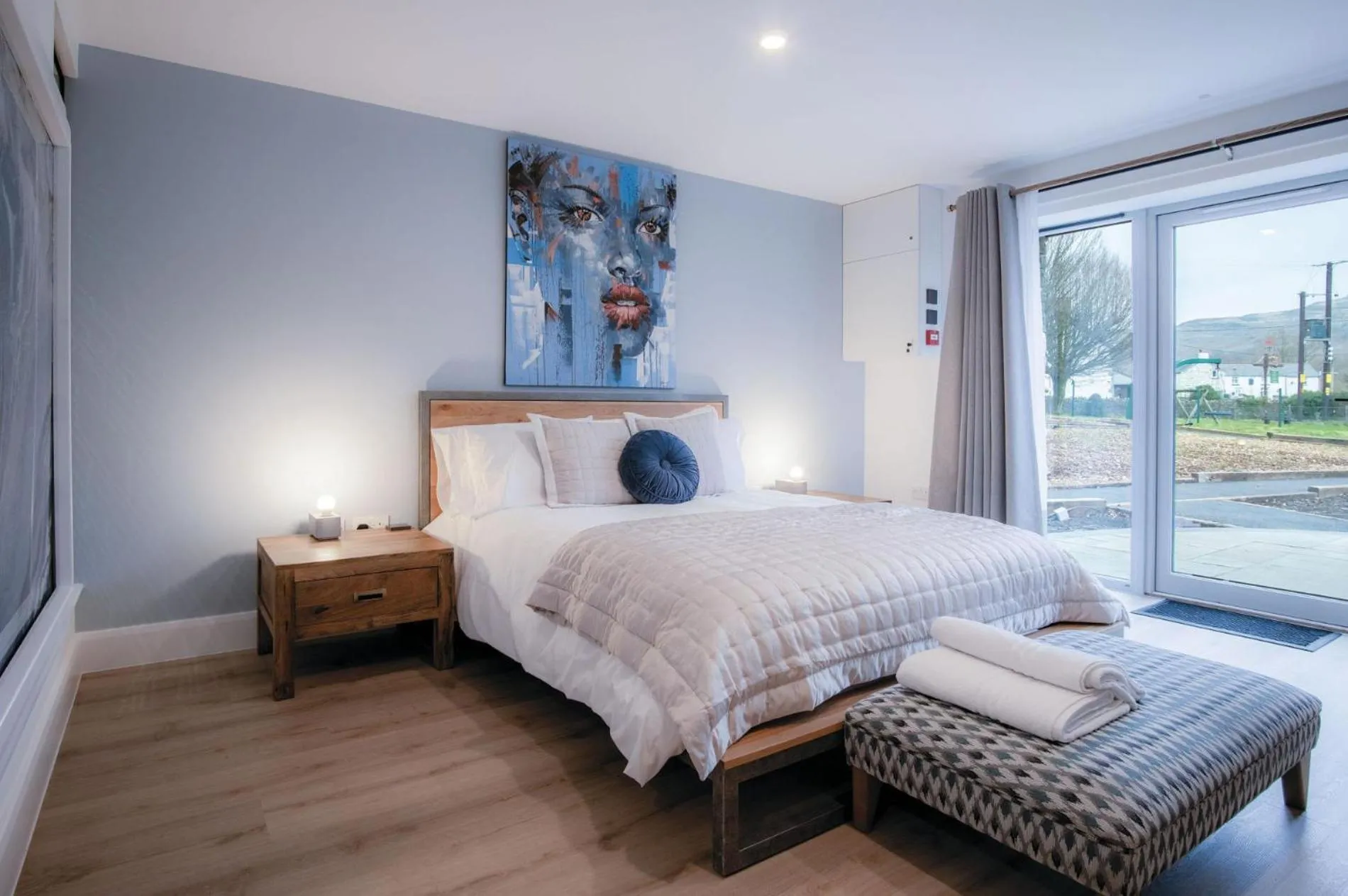 Floor plan, Bed in Suite 6 - Sleeping Giant Hotel - Pen Y Cae Inn