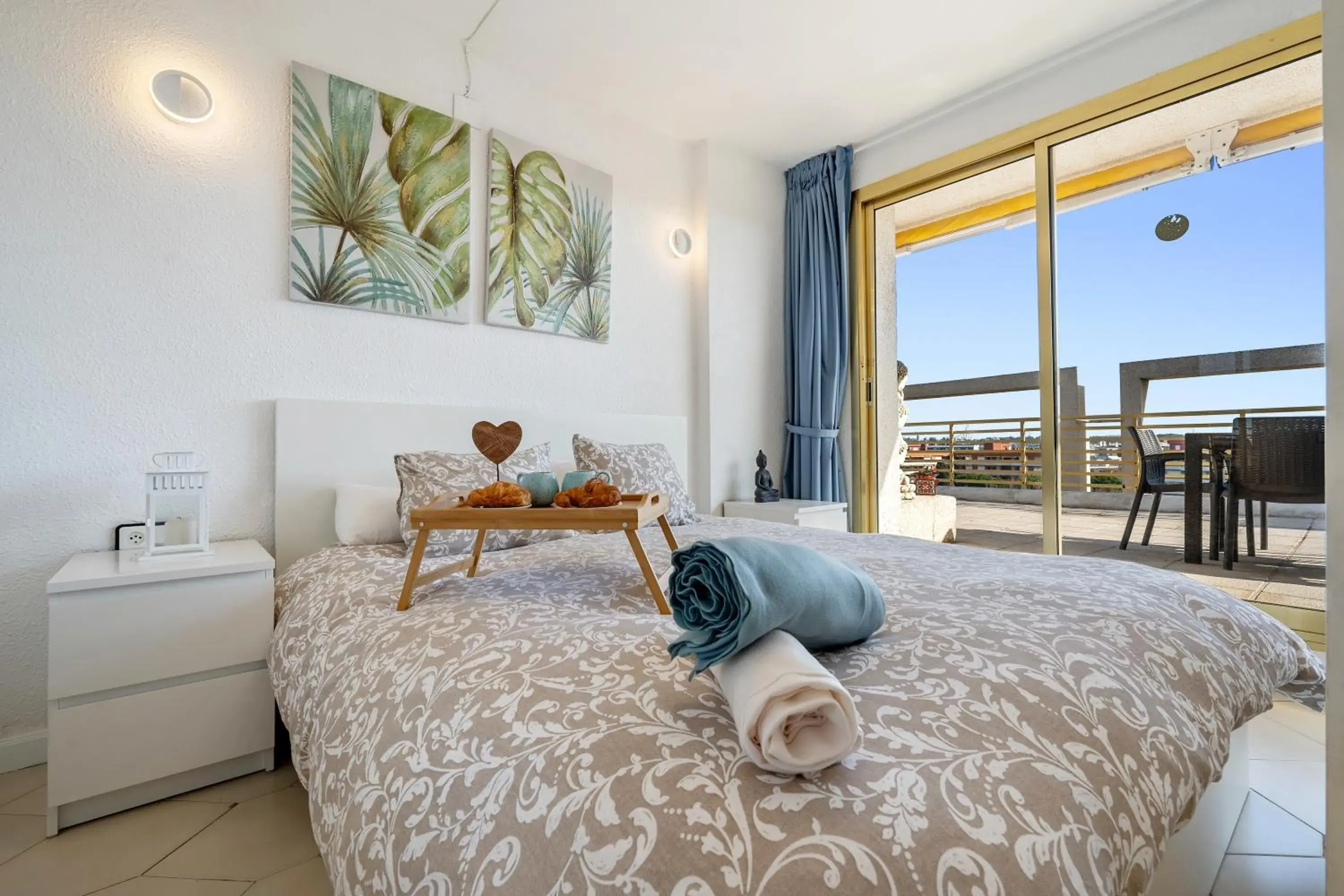 Bed in Salou apartment beach Bed in Salou apartment beach