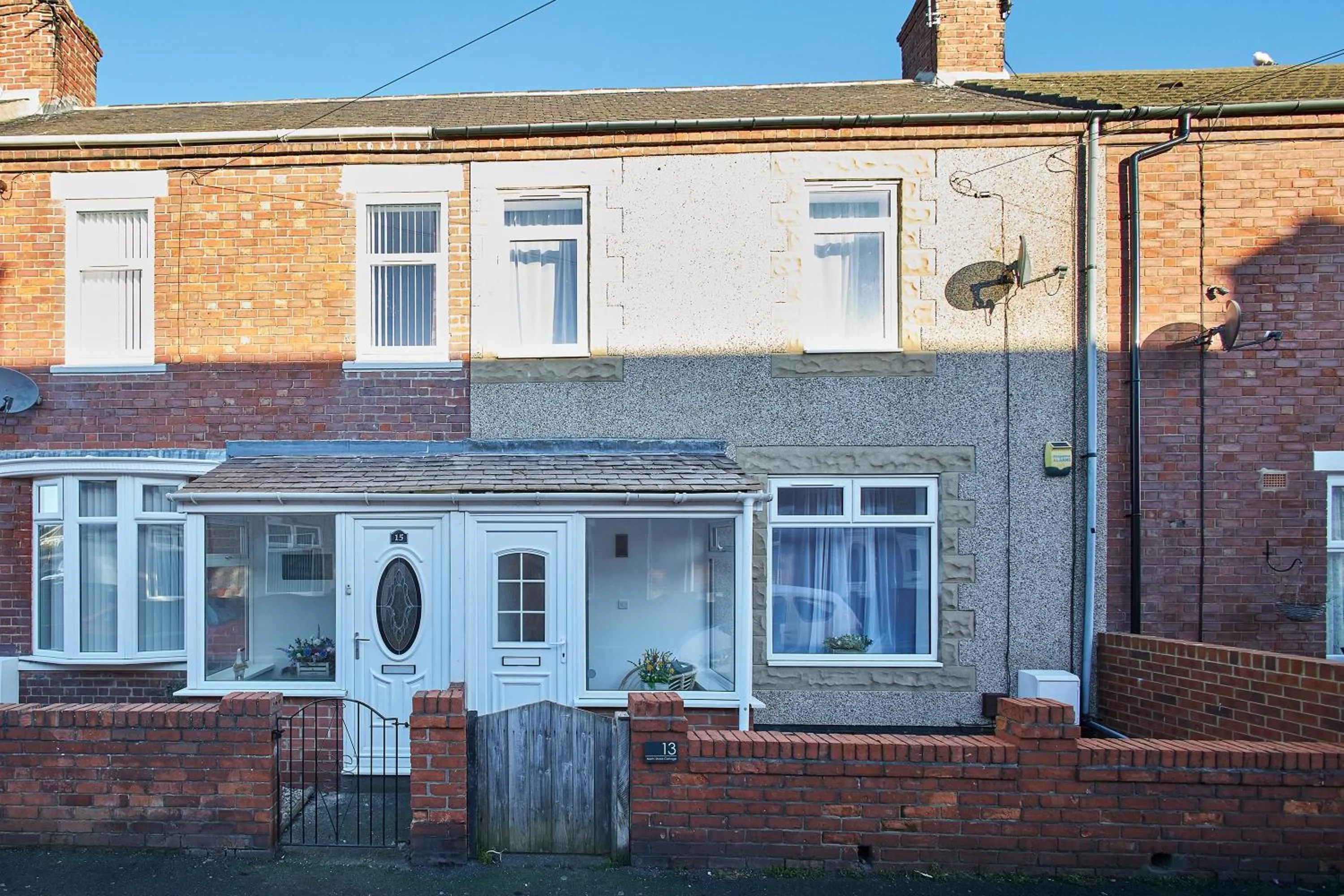 Property building in Host & Stay - North Shore Cottage