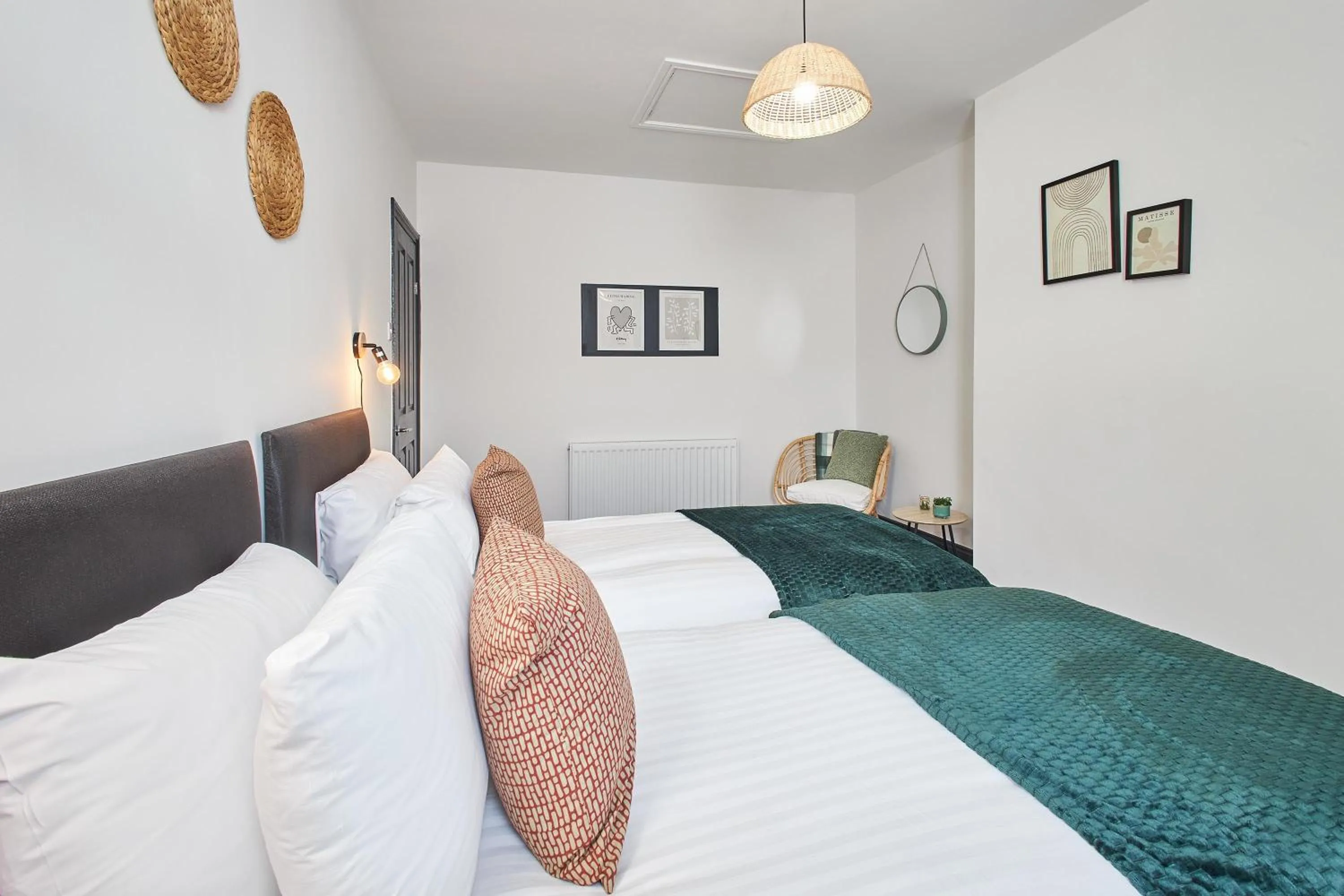 Bed in Host & Stay - North Shore Cottage