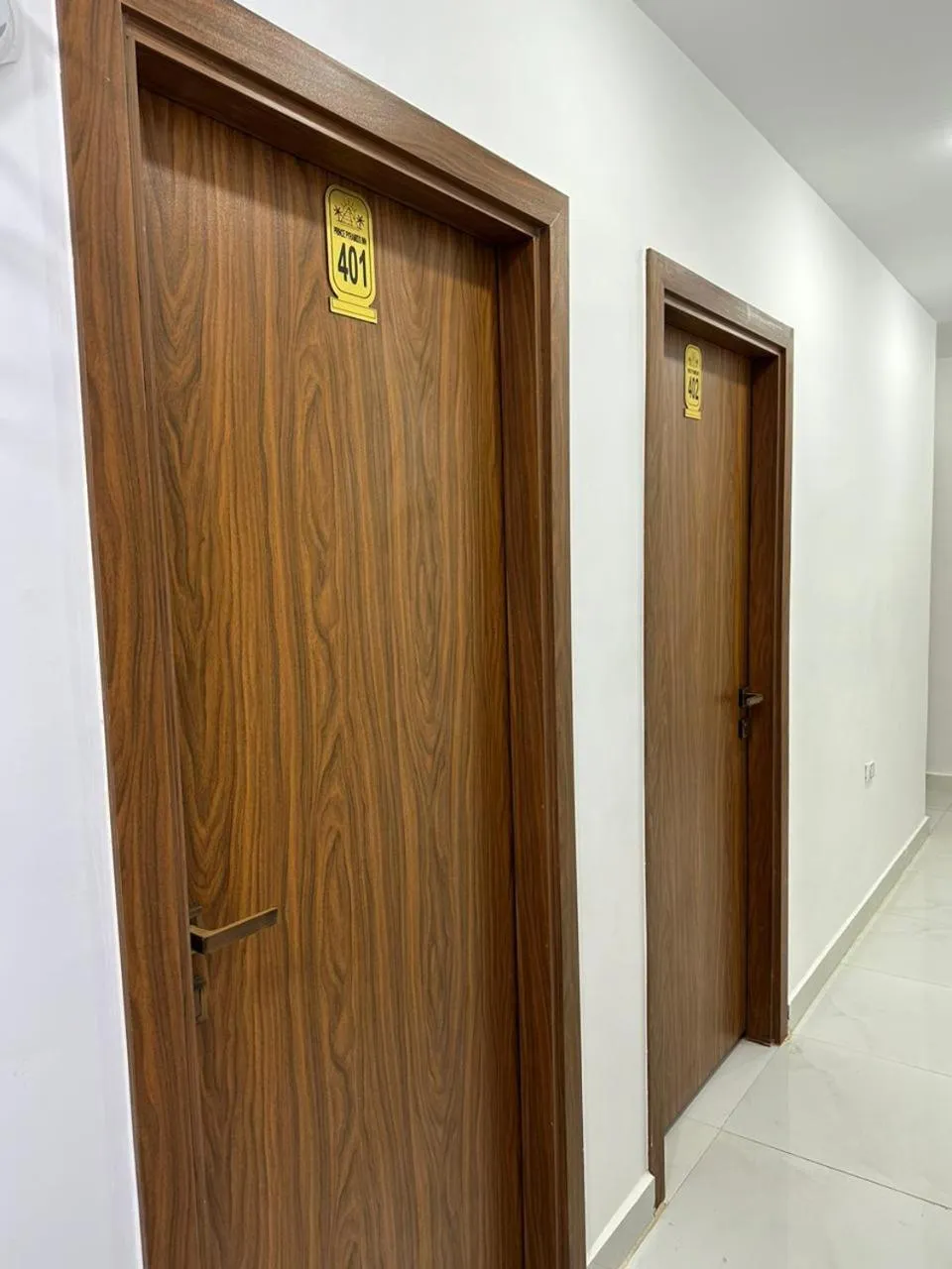 wardrobe in Prince Pyramids Inn