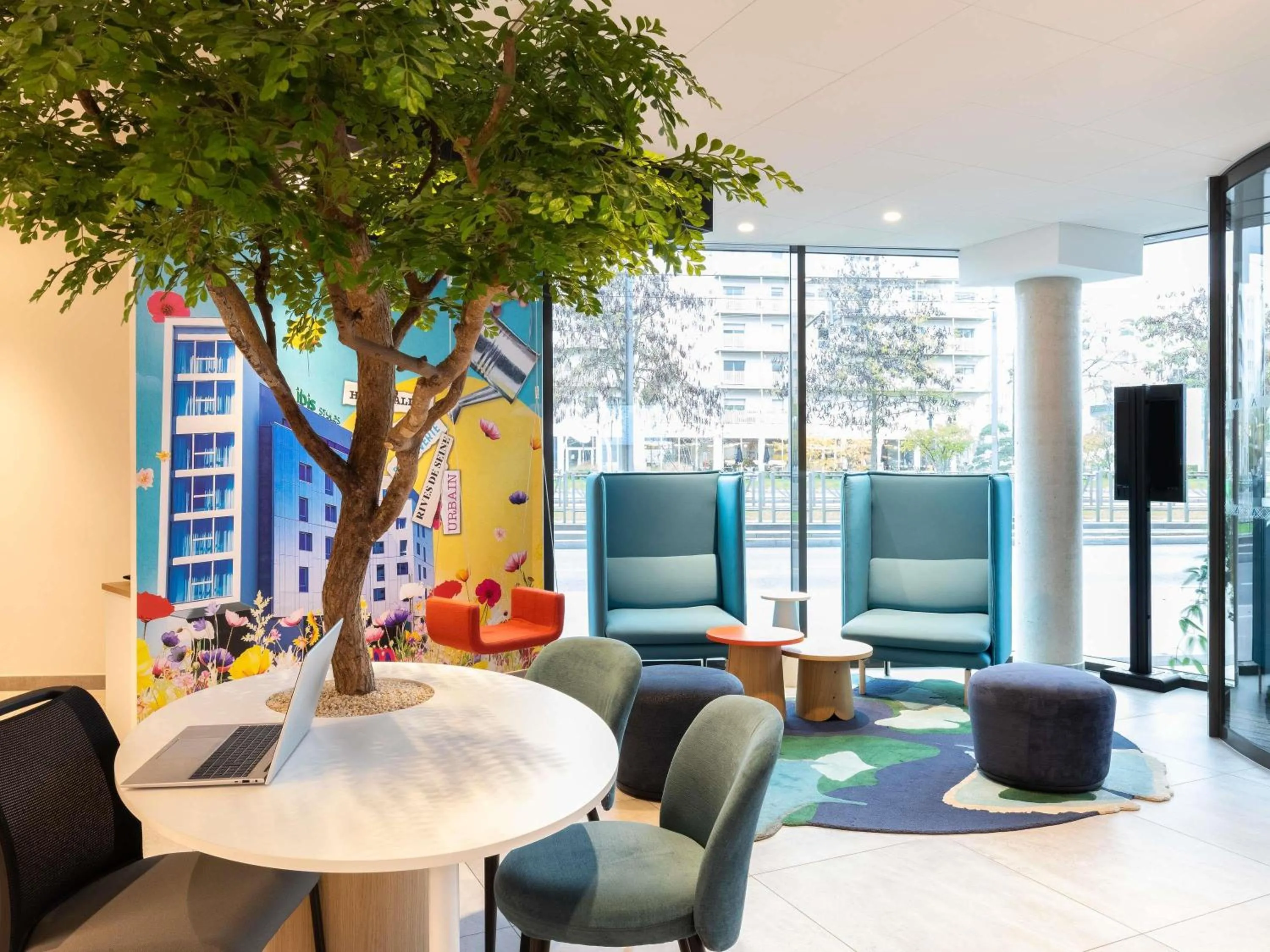 Property building in ibis Styles Bezons Paris La Défense