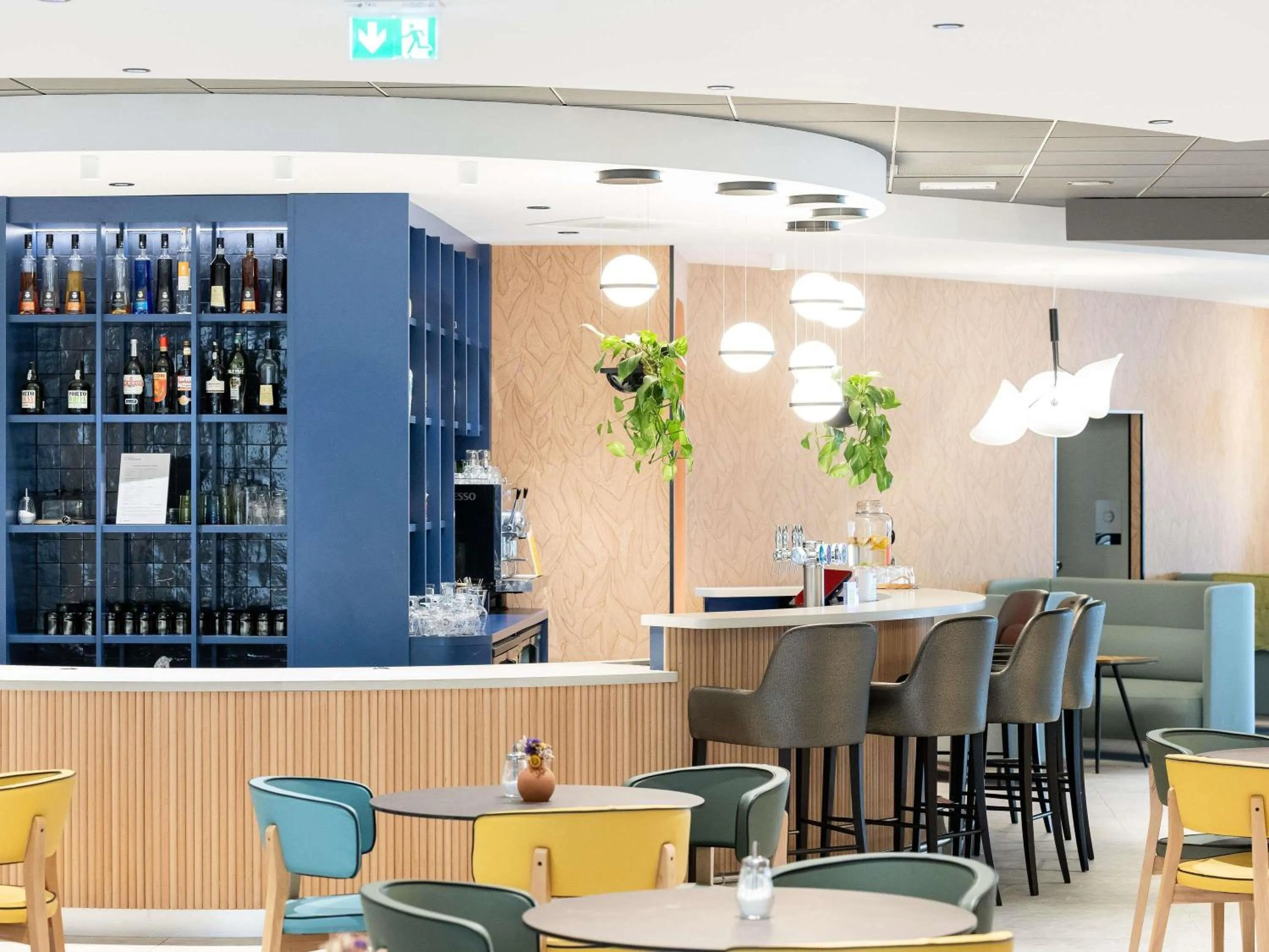 Lounge or bar in greet Hotel Paris 13 Porte d'Italie