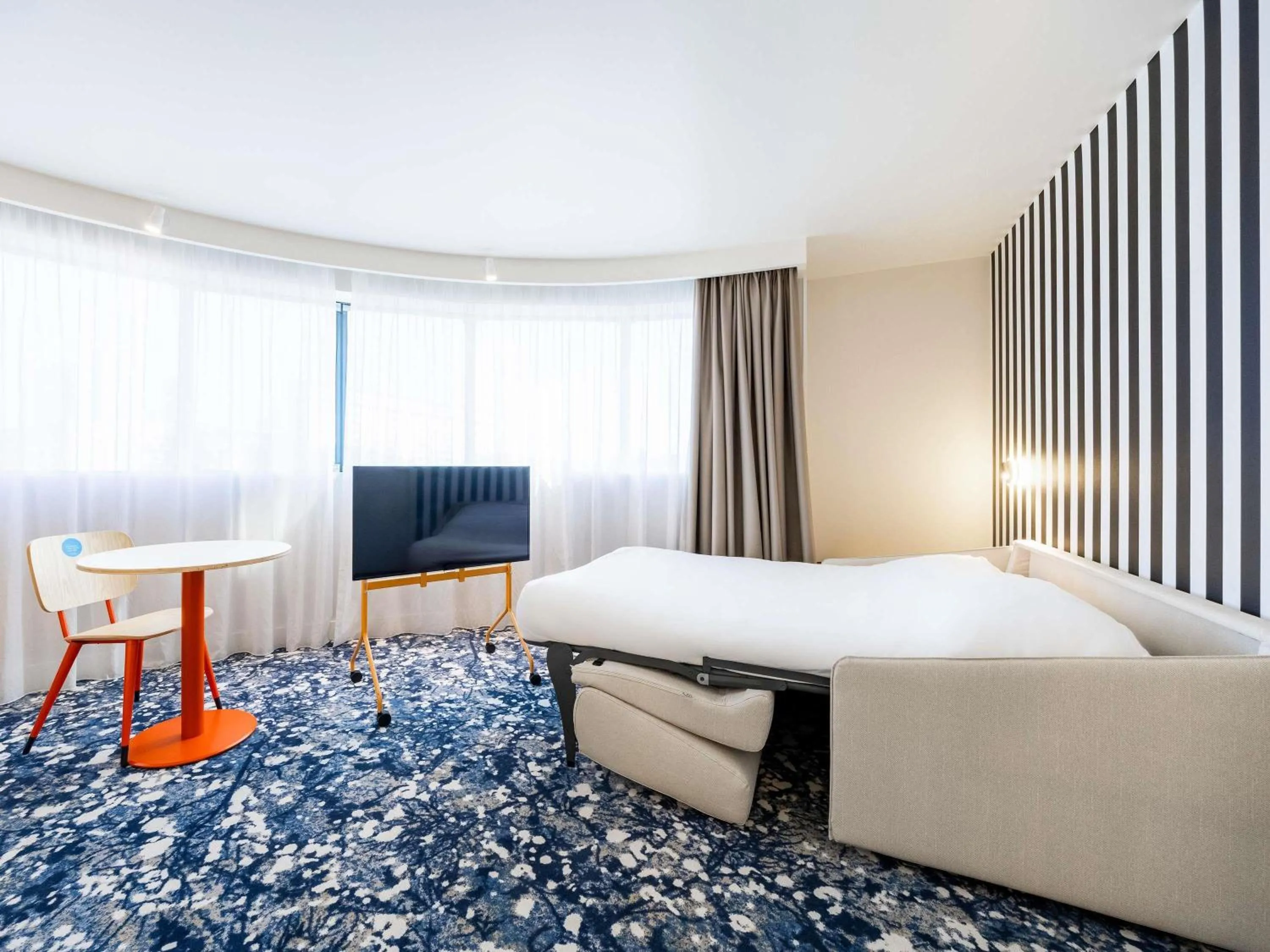 Bedroom, Bed in greet Hotel Paris 13 Porte d'Italie