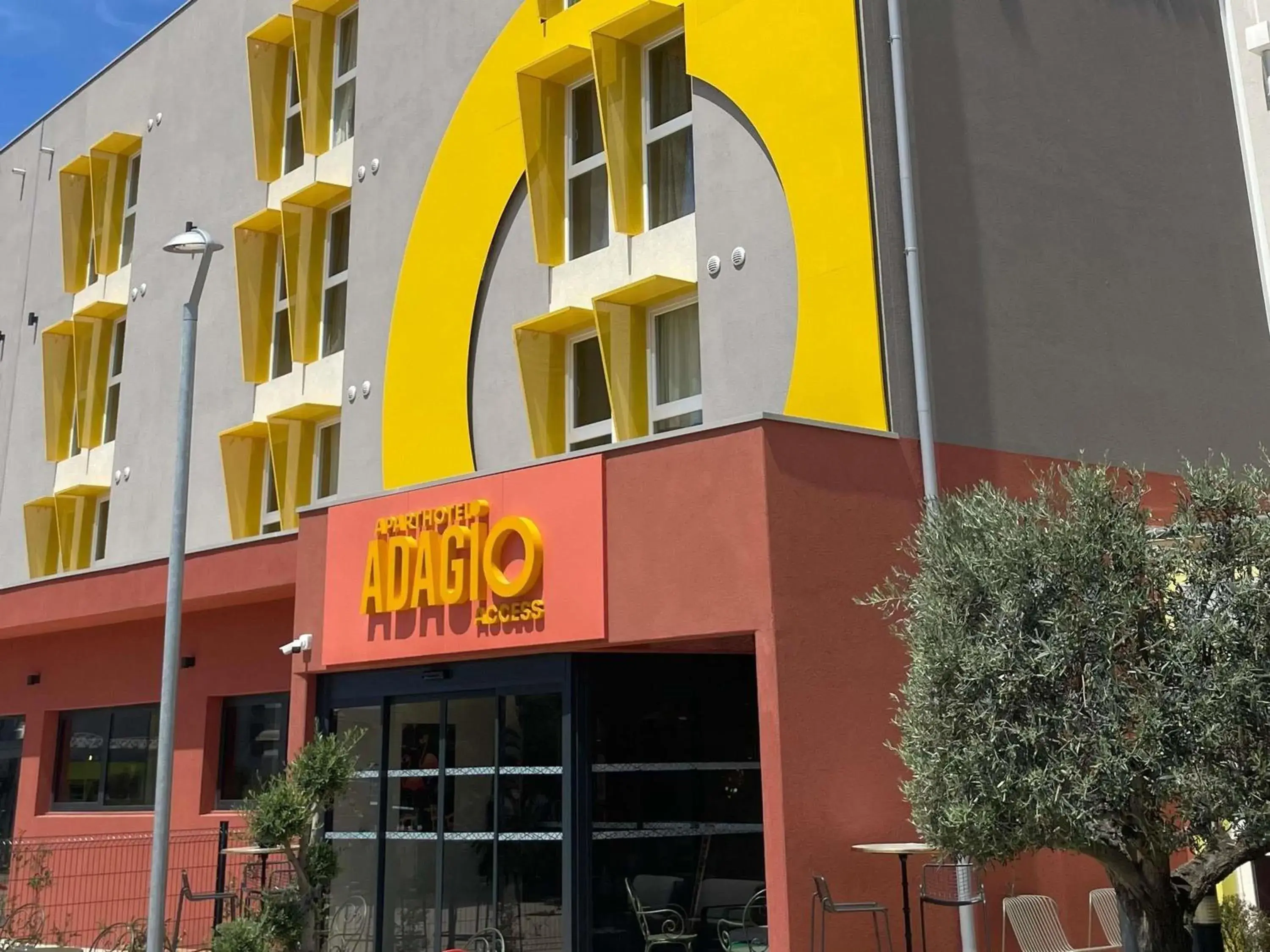Property building in Aparthotel Adagio Access Porte de Camargue Property building in Aparthotel Adagio Access Porte de Camargue