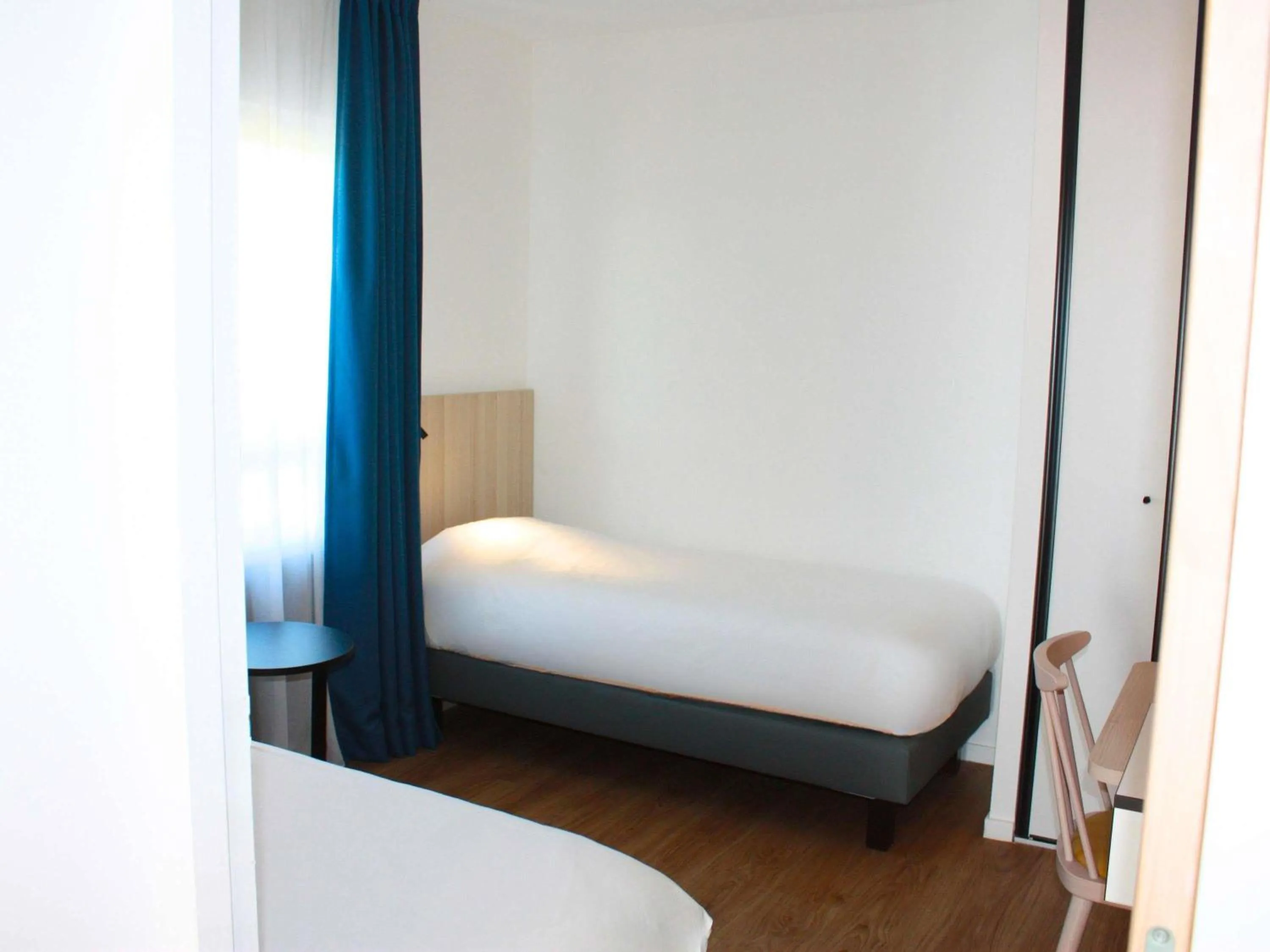 Bedroom, Bed in Aparthotel Adagio Access Porte de Camargue