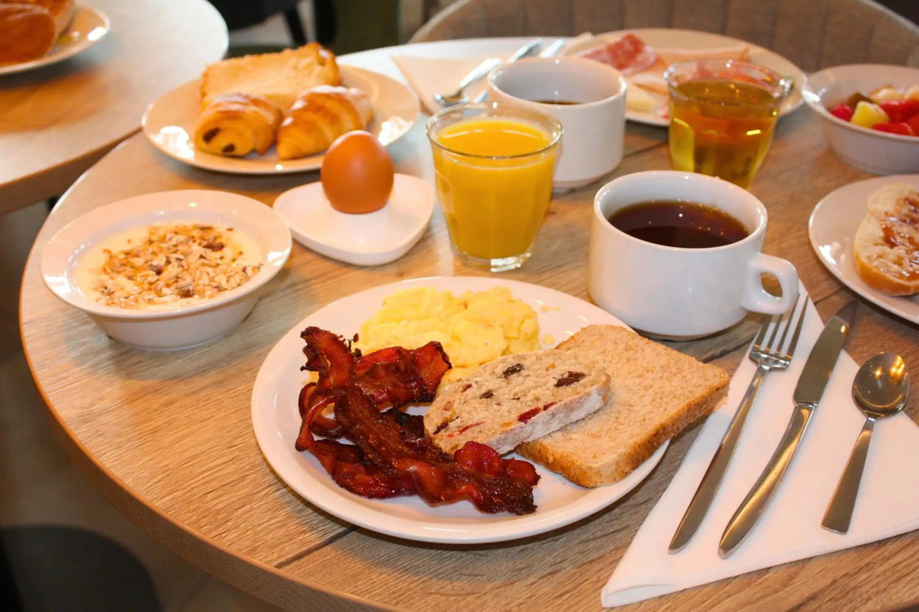 Breakfast in Aparthotel Adagio Access Porte de Camargue Breakfast in Aparthotel Adagio Access Porte de Camargue