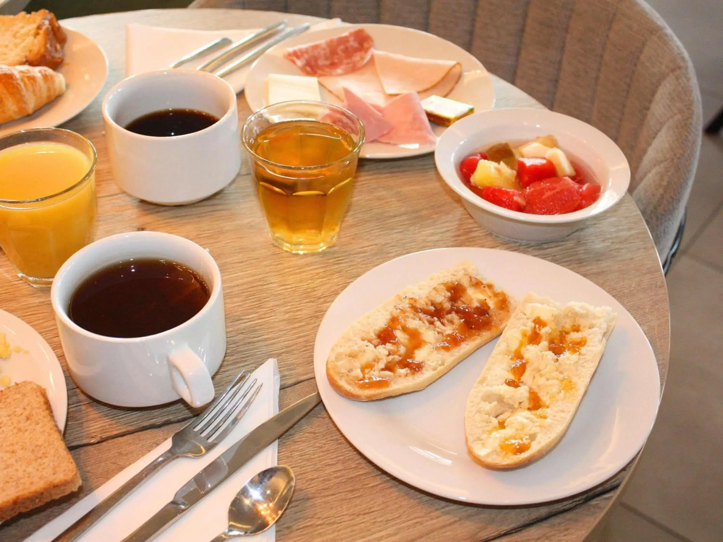 Breakfast in Aparthotel Adagio Access Porte de Camargue Breakfast in Aparthotel Adagio Access Porte de Camargue