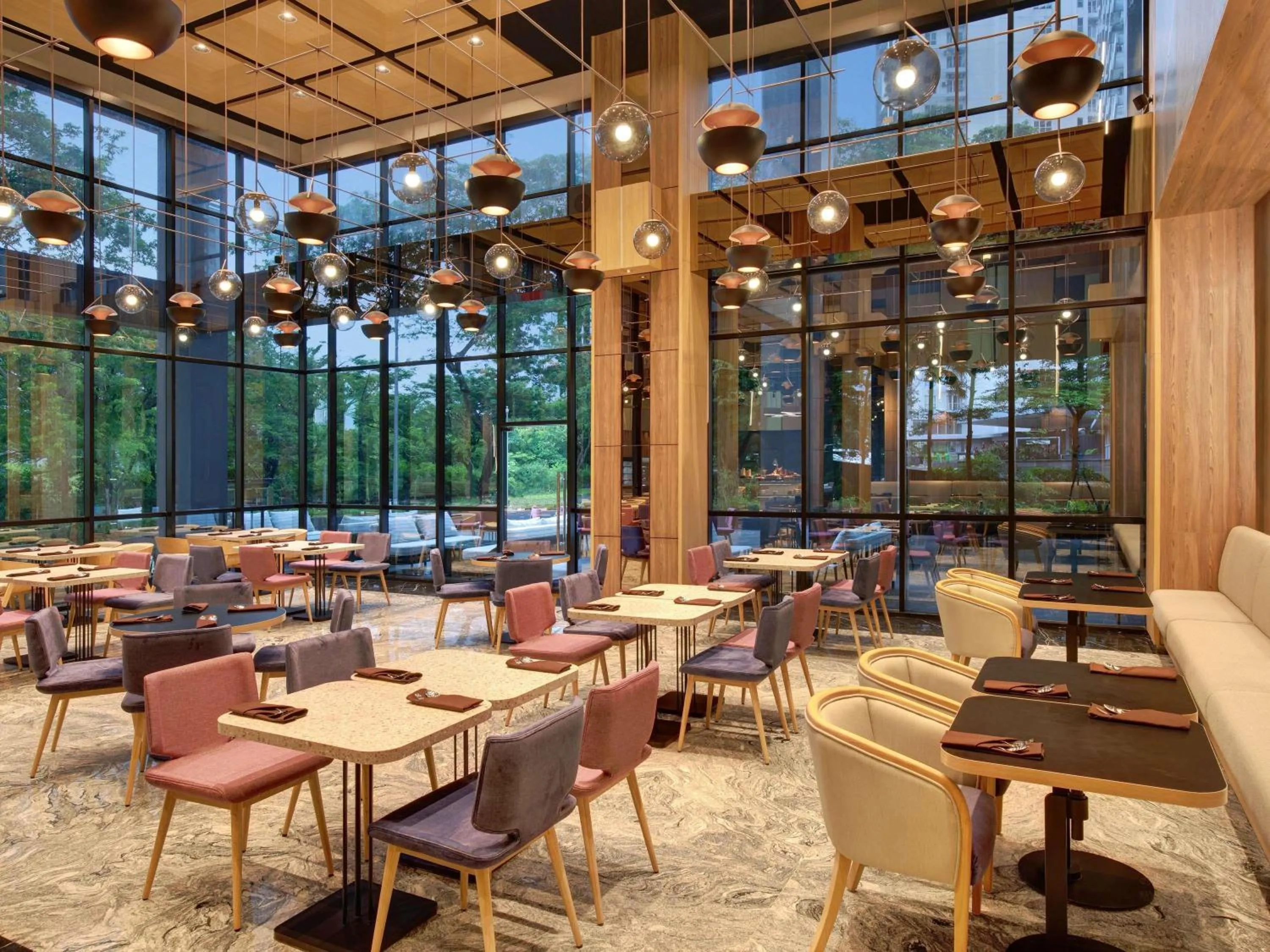 Restaurant/places to eat in ibis Styles Serpong BSD City