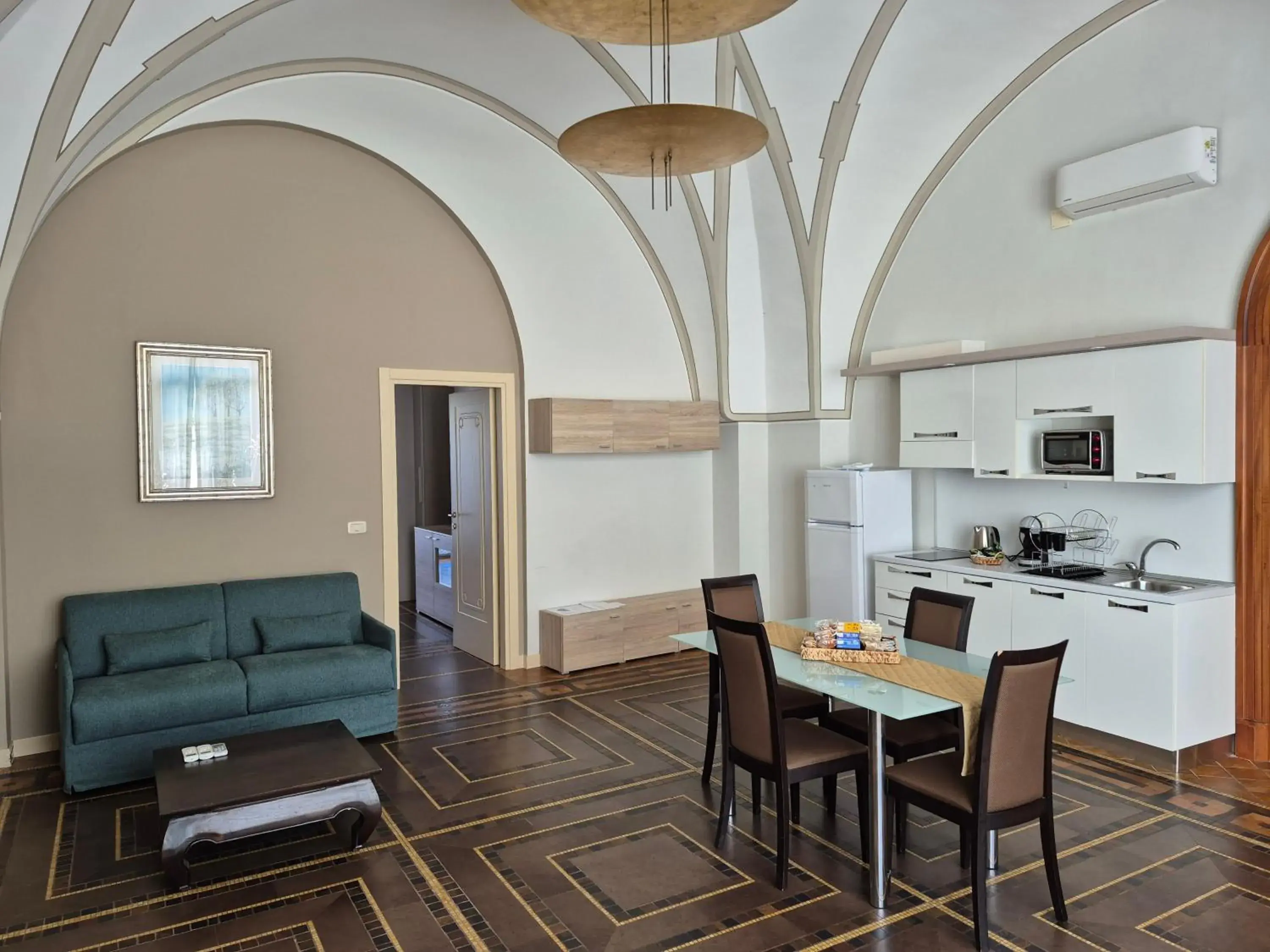 Deluxe Double Room with Balcony and Sea View in Verso Oriente Deluxe Double Room with Balcony and Sea View in Verso Oriente