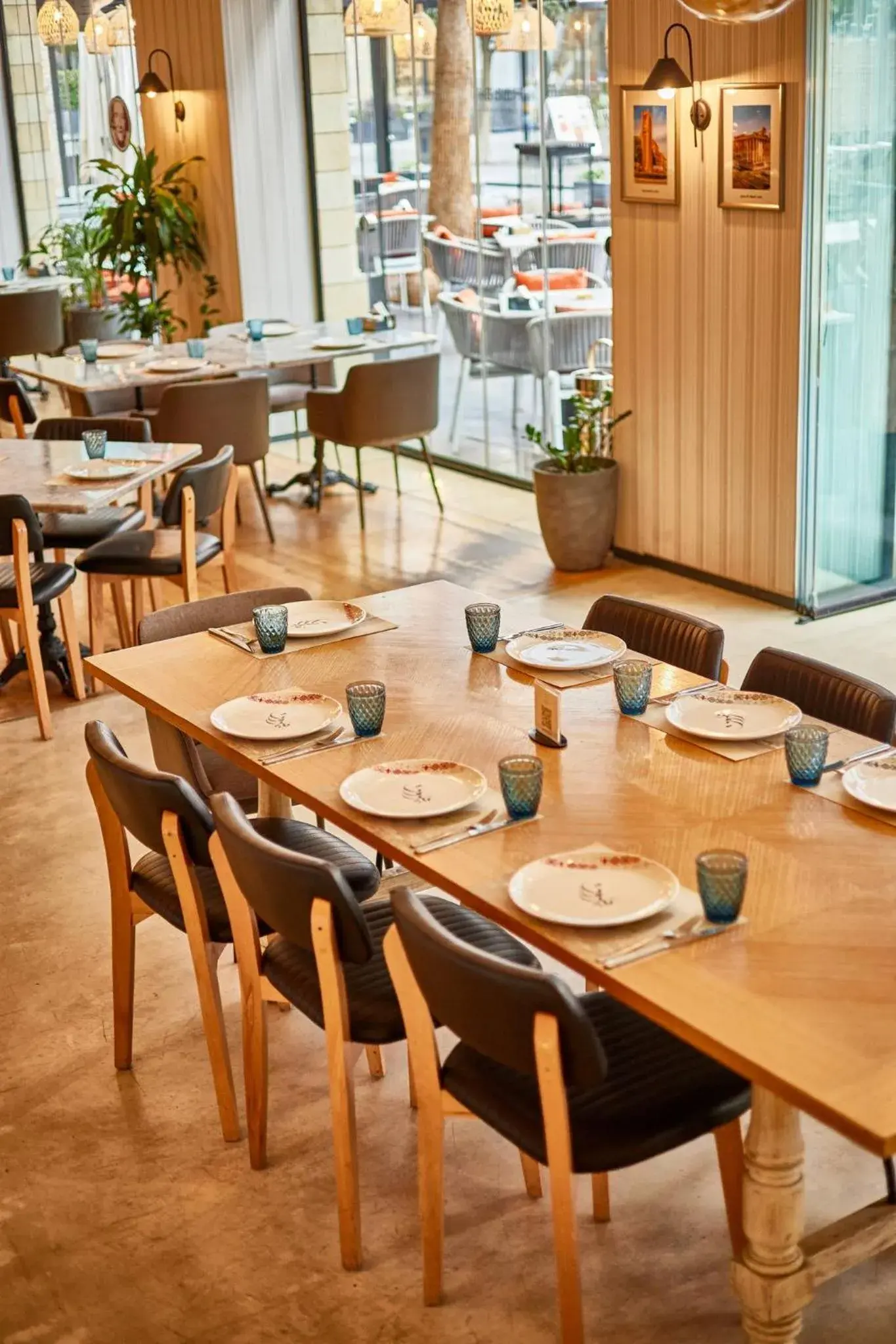 Restaurant/places to eat in The Abdali Boulevard Hotel Restaurant/places to eat in The Abdali Boulevard Hotel