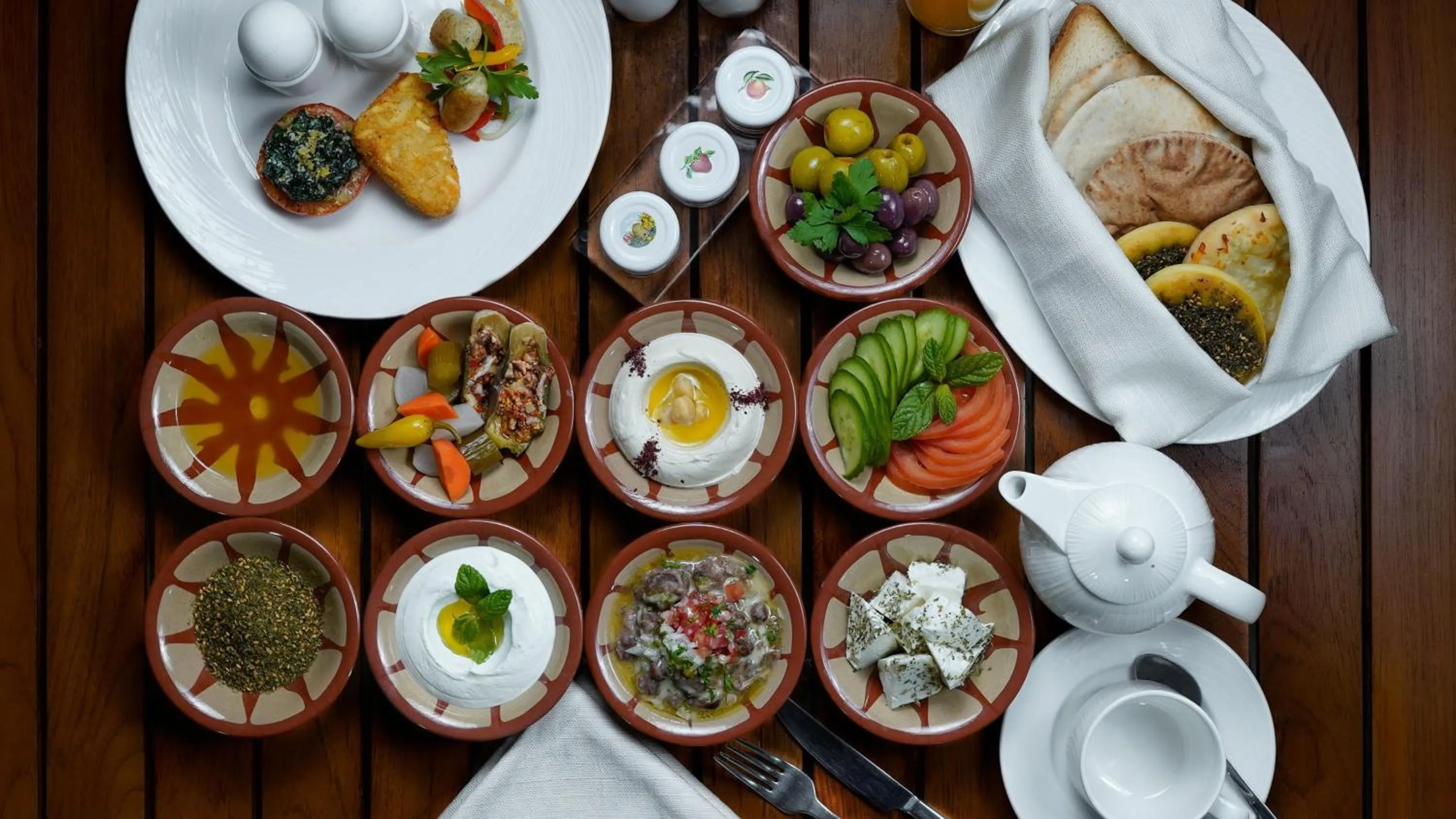 Photo of the whole room in The Abdali Boulevard Hotel