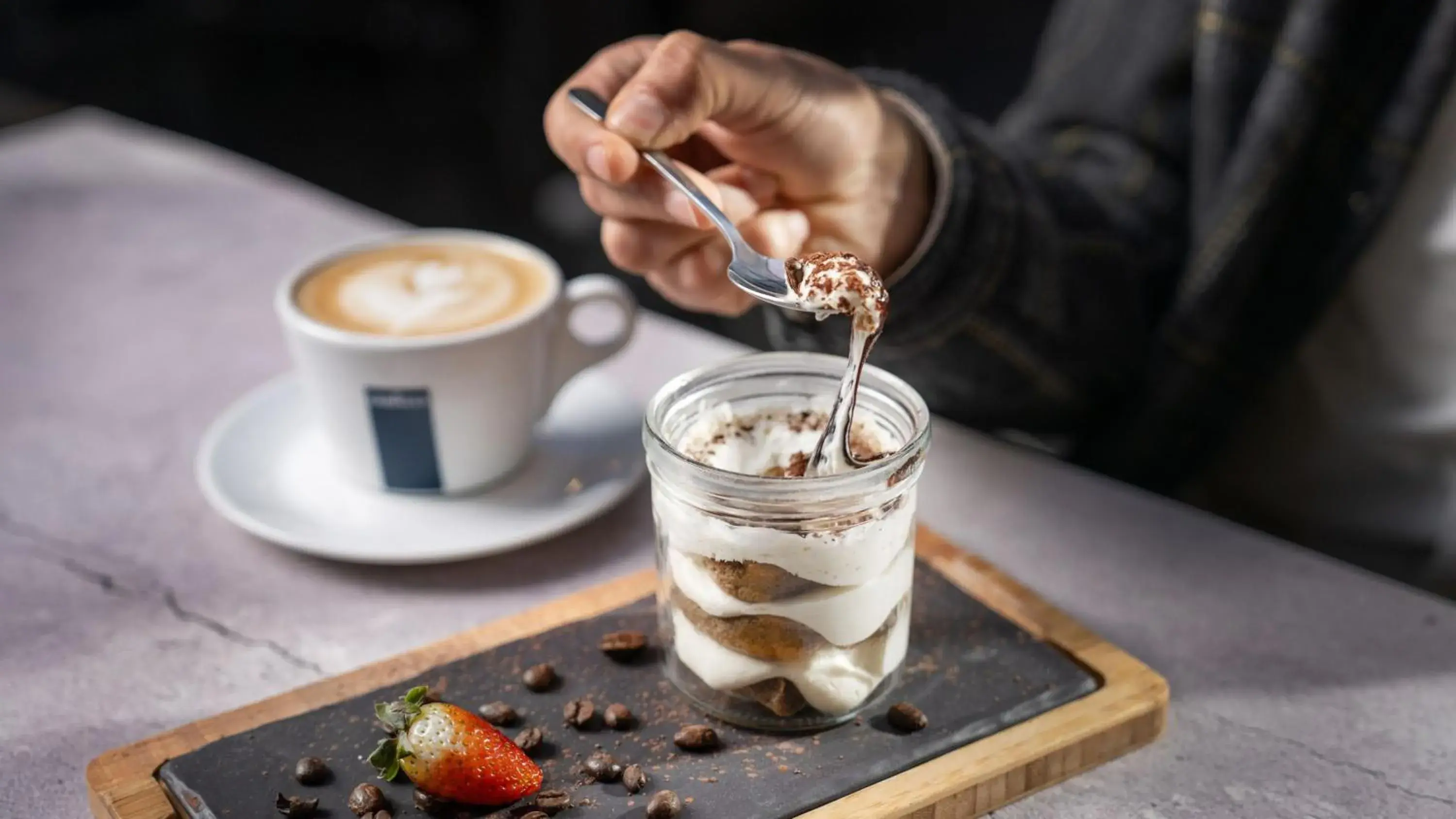 Restaurant/places to eat in The Abdali Boulevard Hotel Restaurant/places to eat in The Abdali Boulevard Hotel