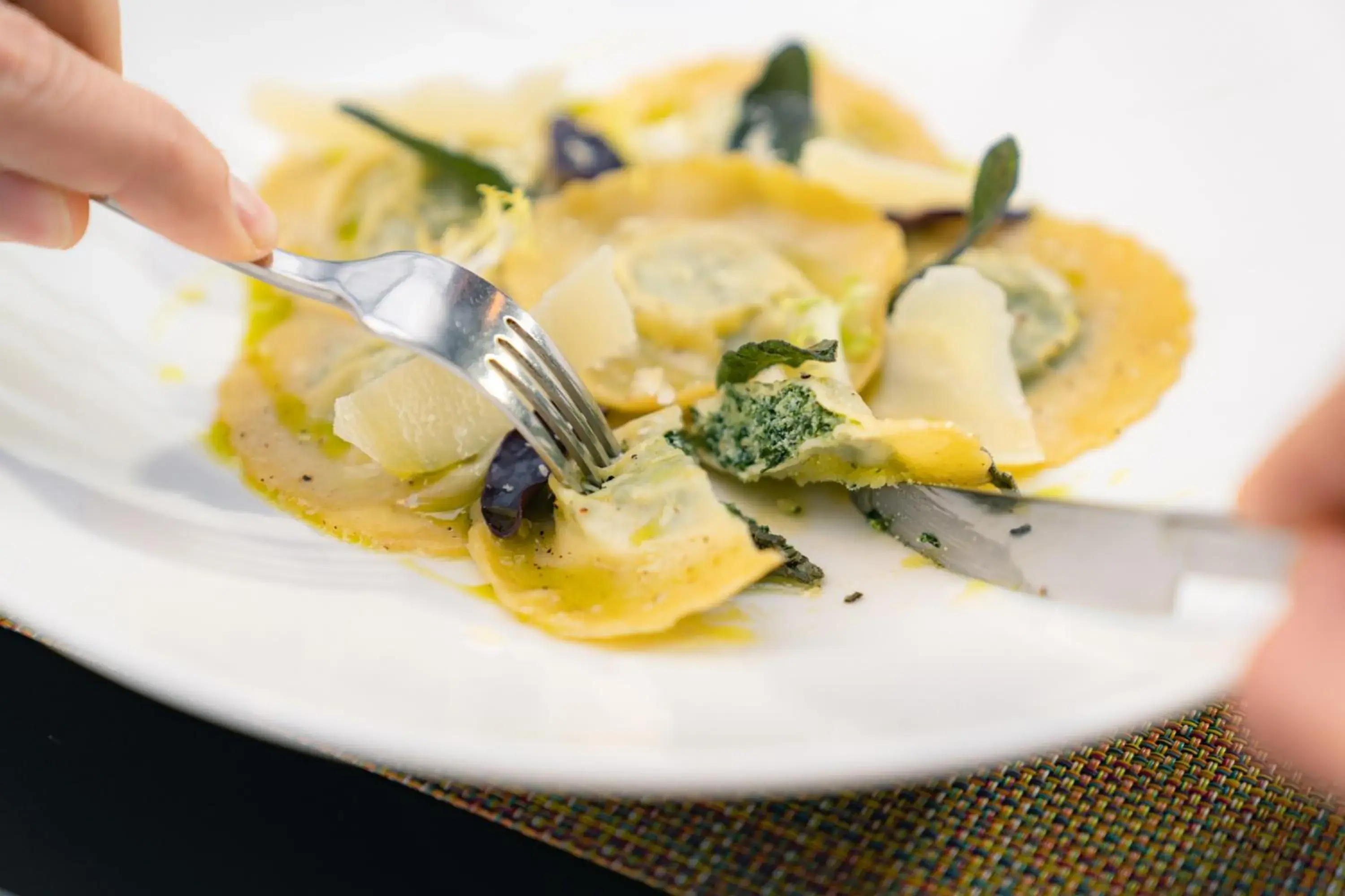 Restaurant/places to eat in The Abdali Boulevard Hotel Restaurant/places to eat in The Abdali Boulevard Hotel