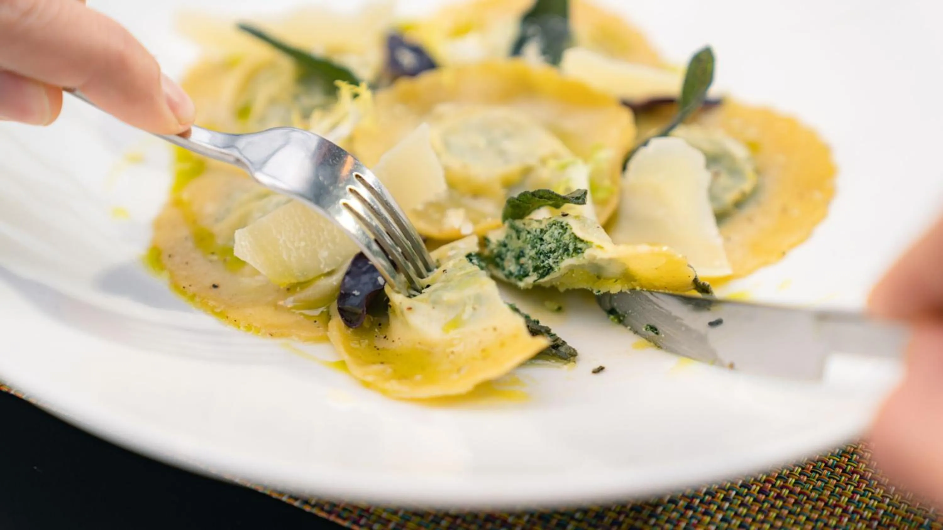 Restaurant/places to eat in The Abdali Boulevard Hotel