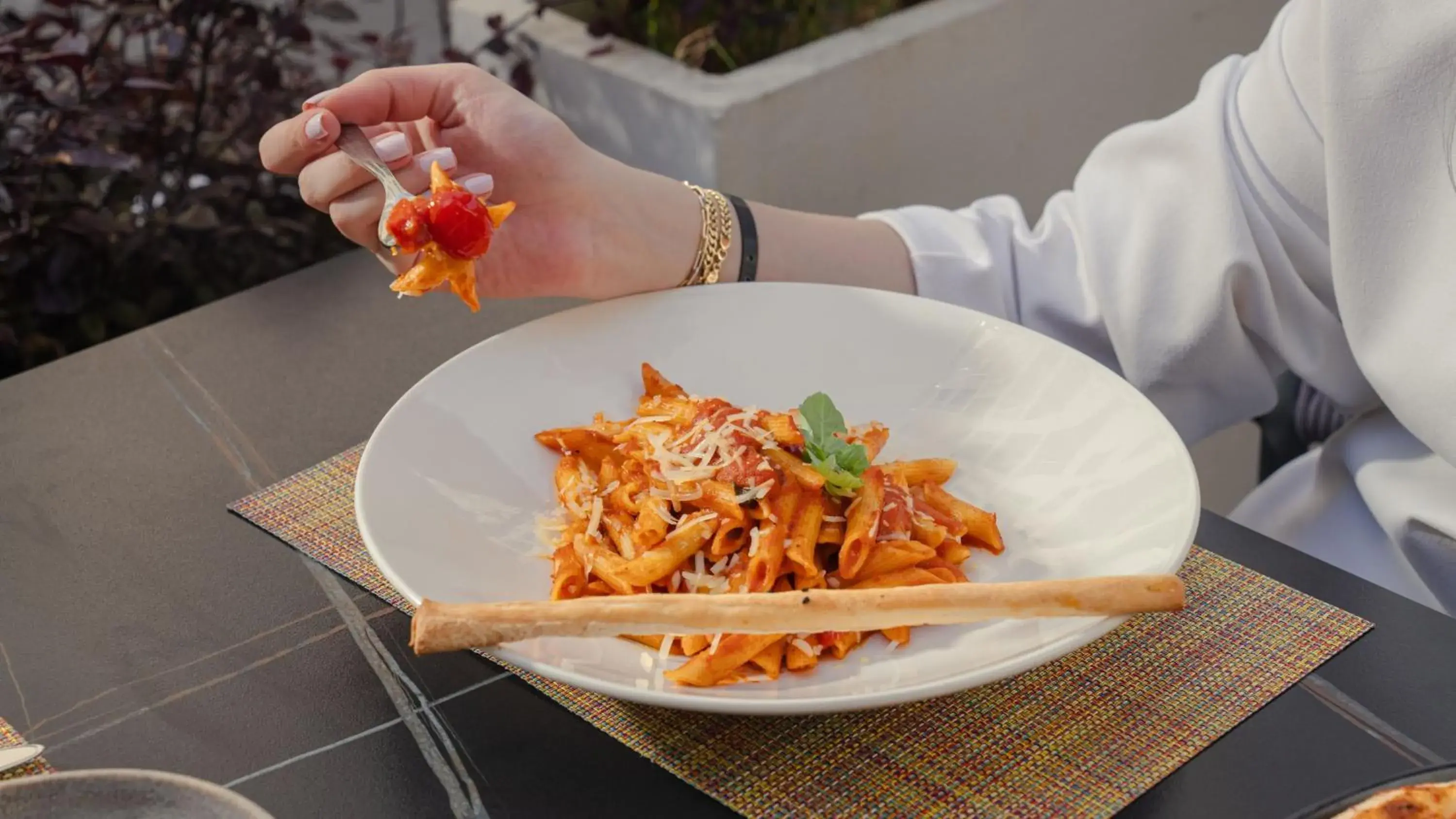 Restaurant/places to eat in The Abdali Boulevard Hotel Restaurant/places to eat in The Abdali Boulevard Hotel