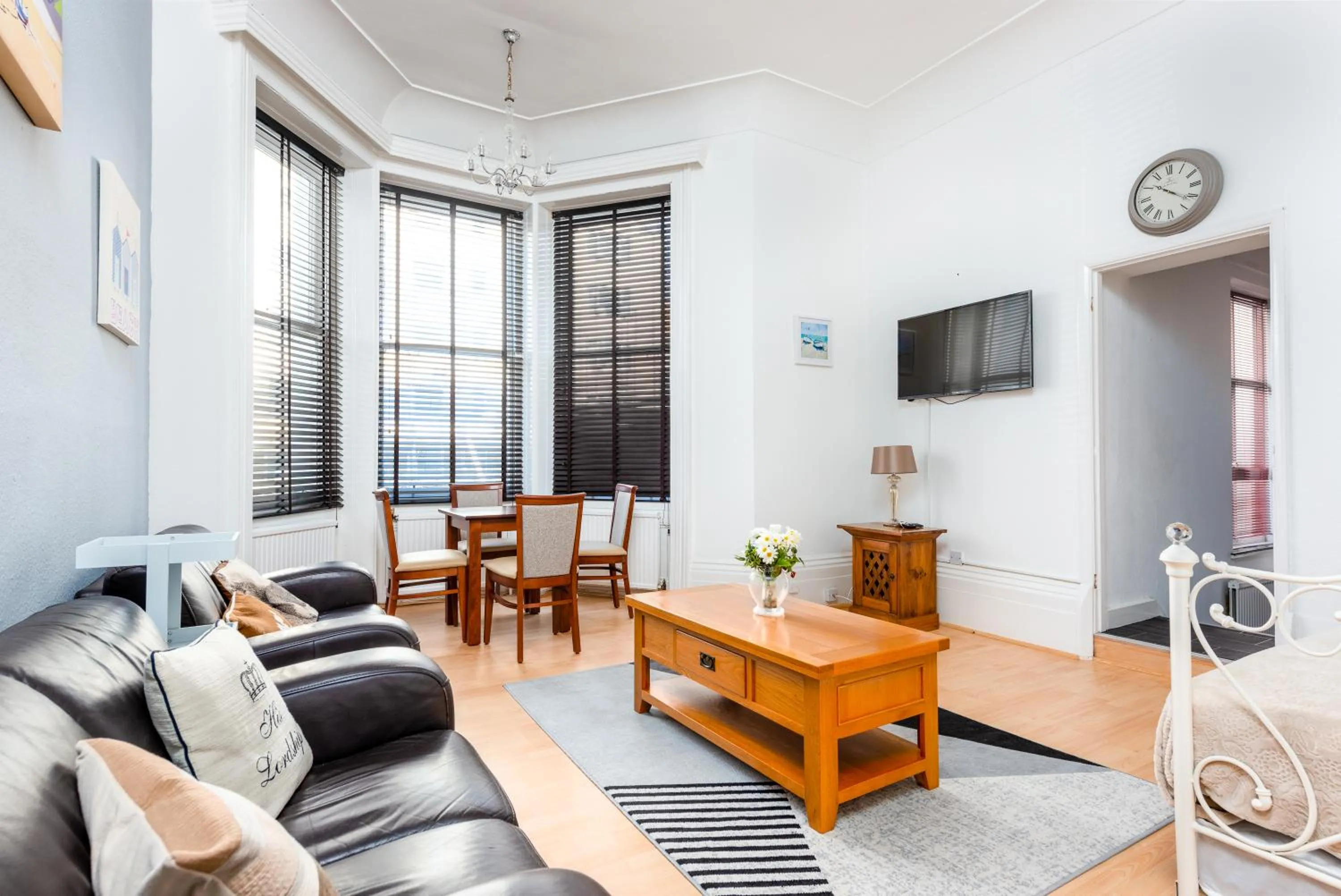 Living room in Imperial Hotel