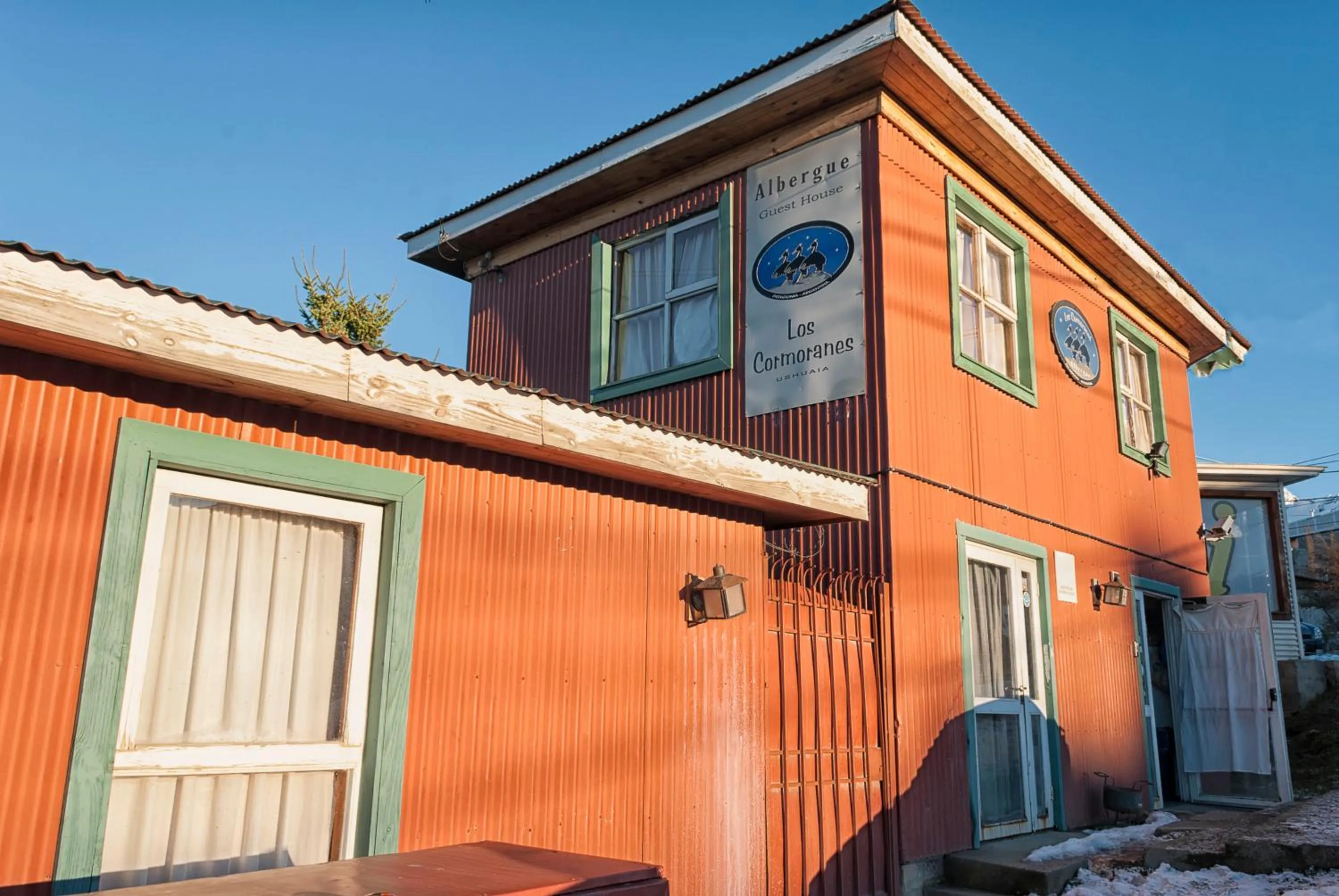 Property building in Hostel Los Cormoranes