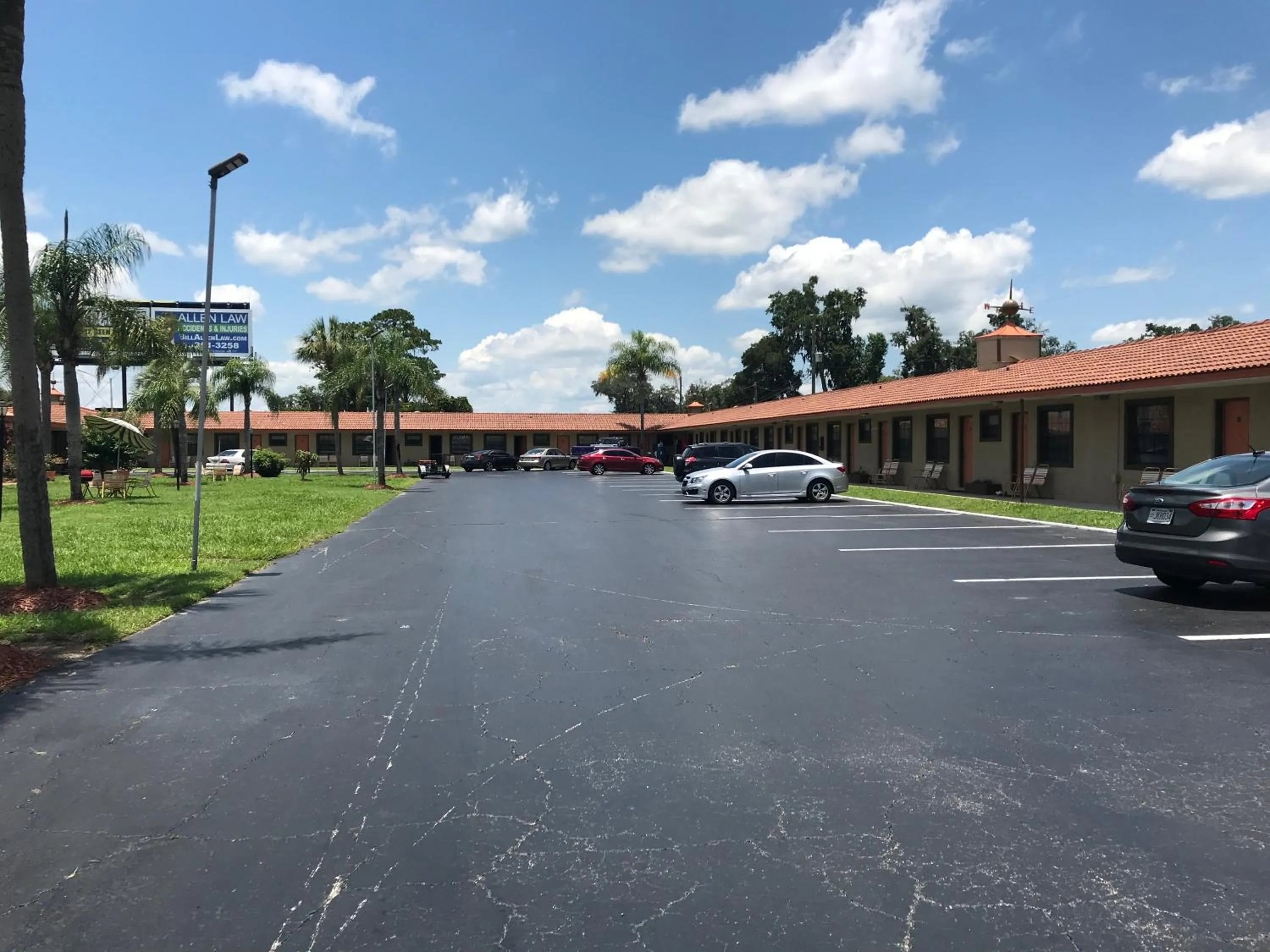 Property building in Silver Princess Motel