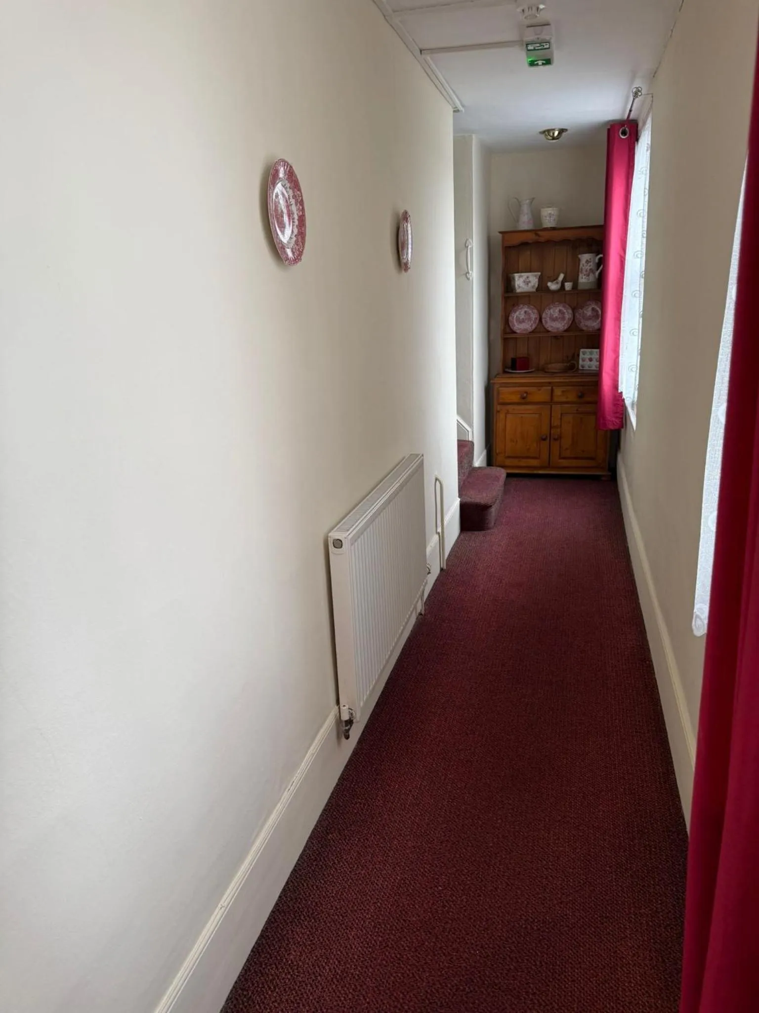 Bed in Kings Arms Hotel