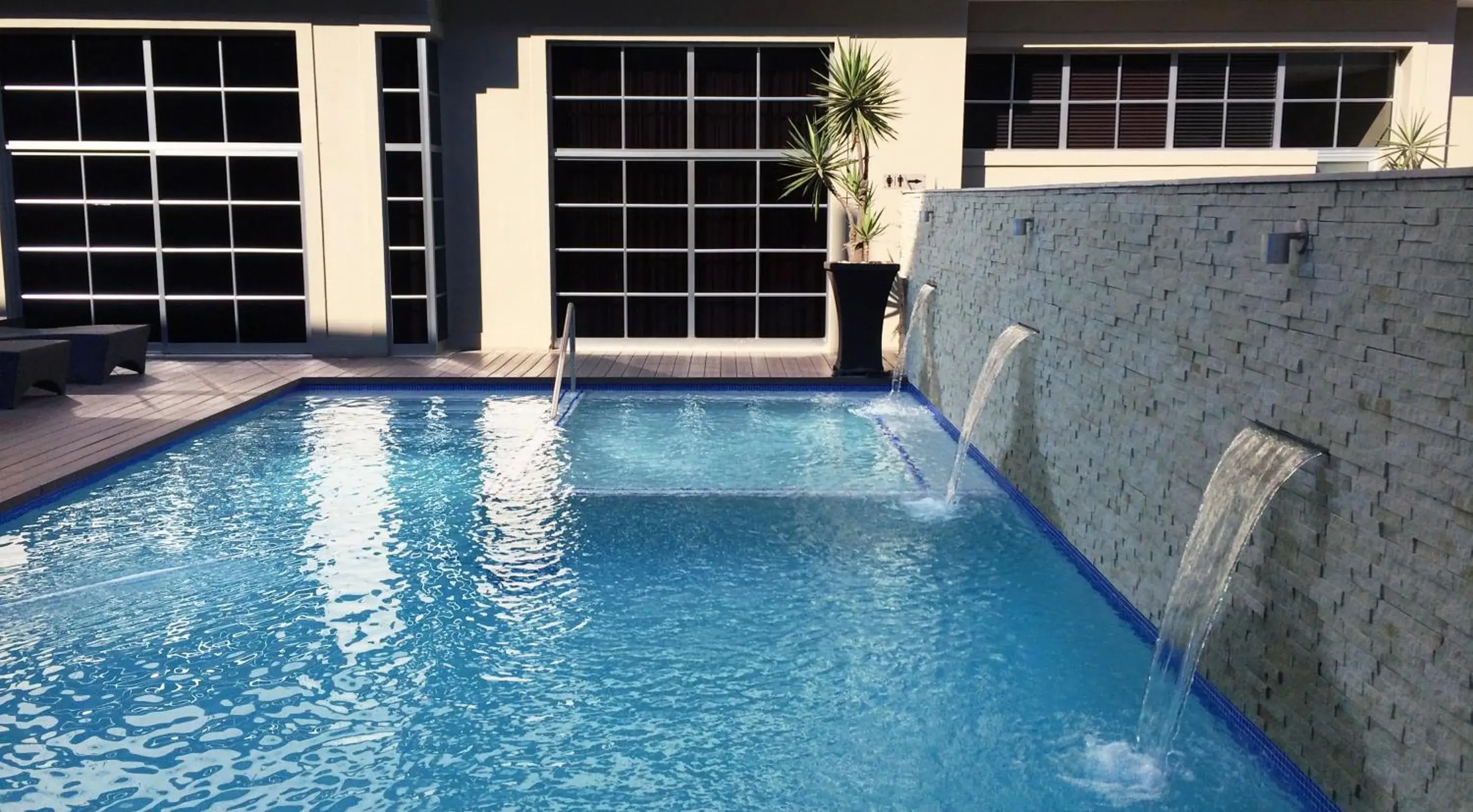 Swimming pool in Afrin Prestige Hotel Swimming pool in Afrin Prestige Hotel