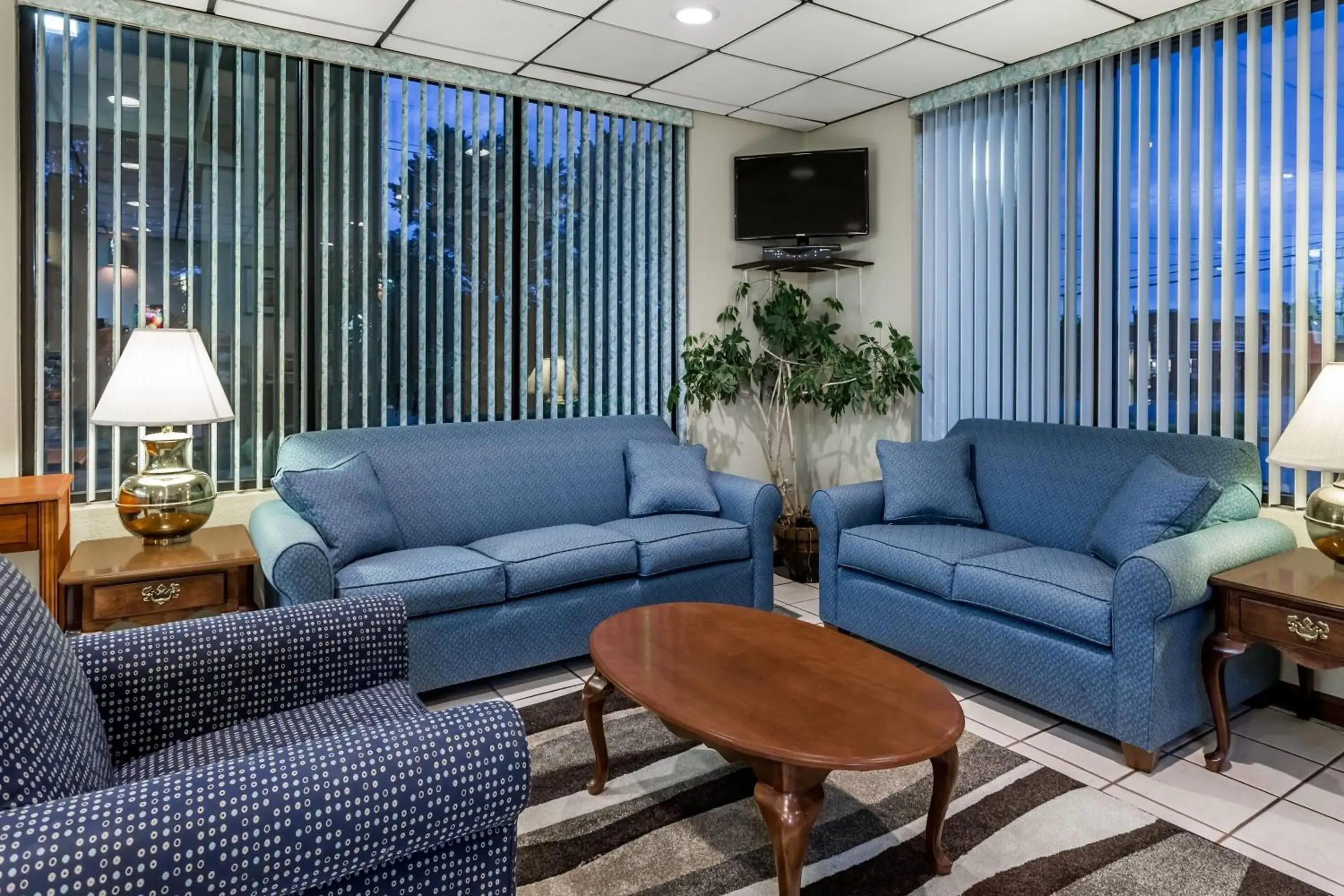 Lobby or reception in Days Inn by Wyndham Elberton Lobby or reception in Days Inn by Wyndham Elberton