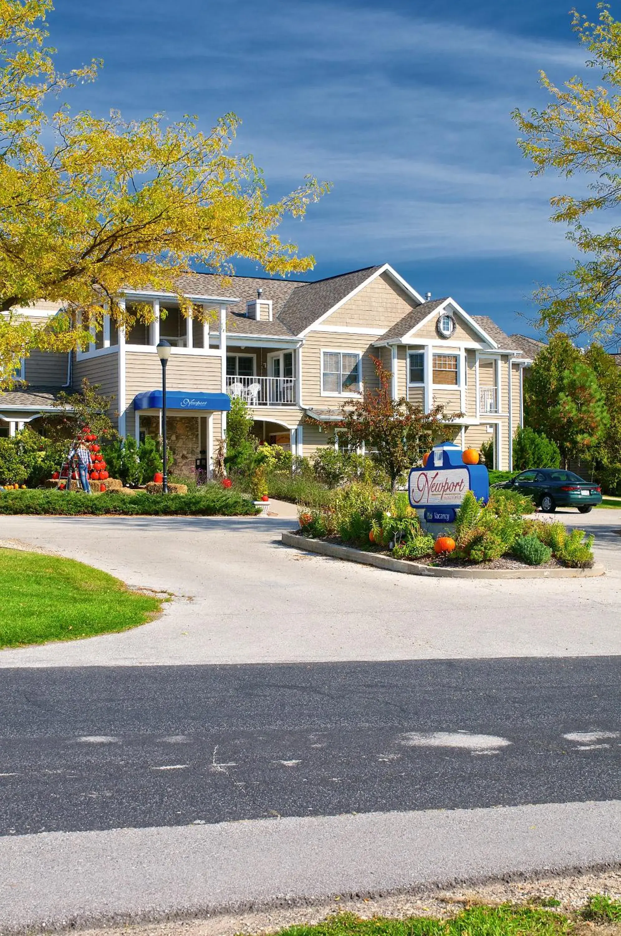 Facade/entrance in Newport Resort Facade/entrance in Newport Resort