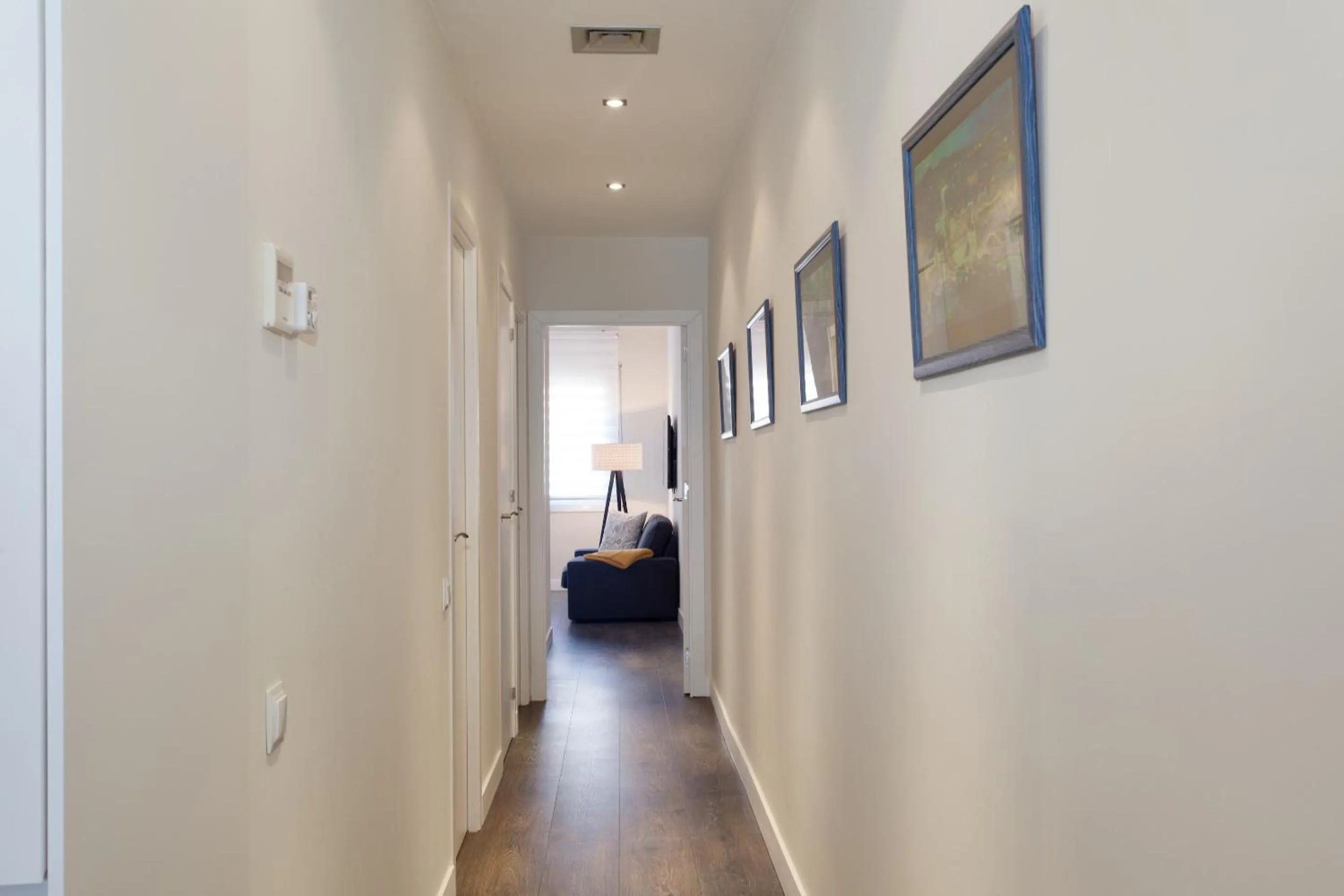 Decorative detail in Consell de Cent Apartment