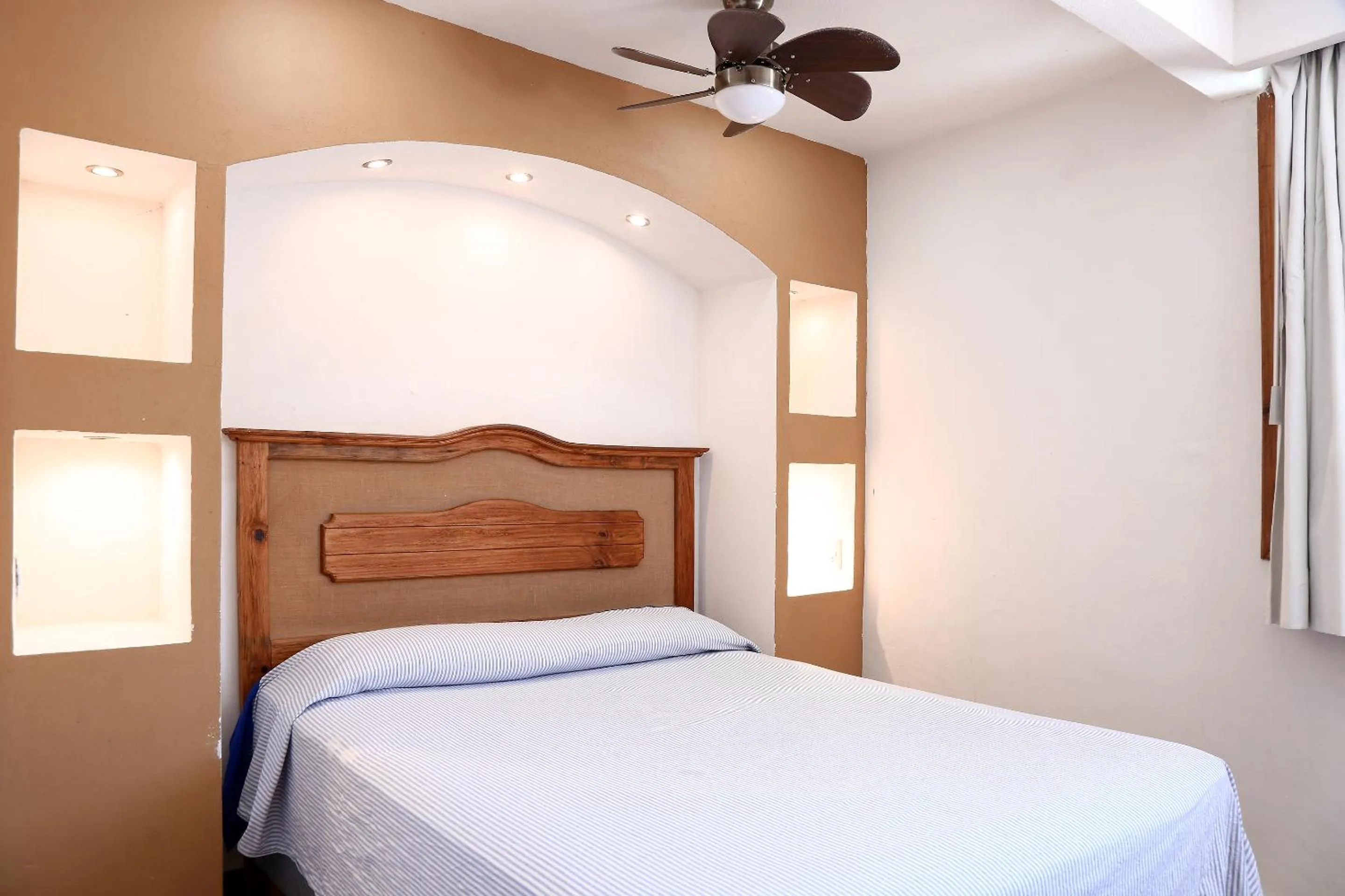 Bed in Meson de Juan Valle