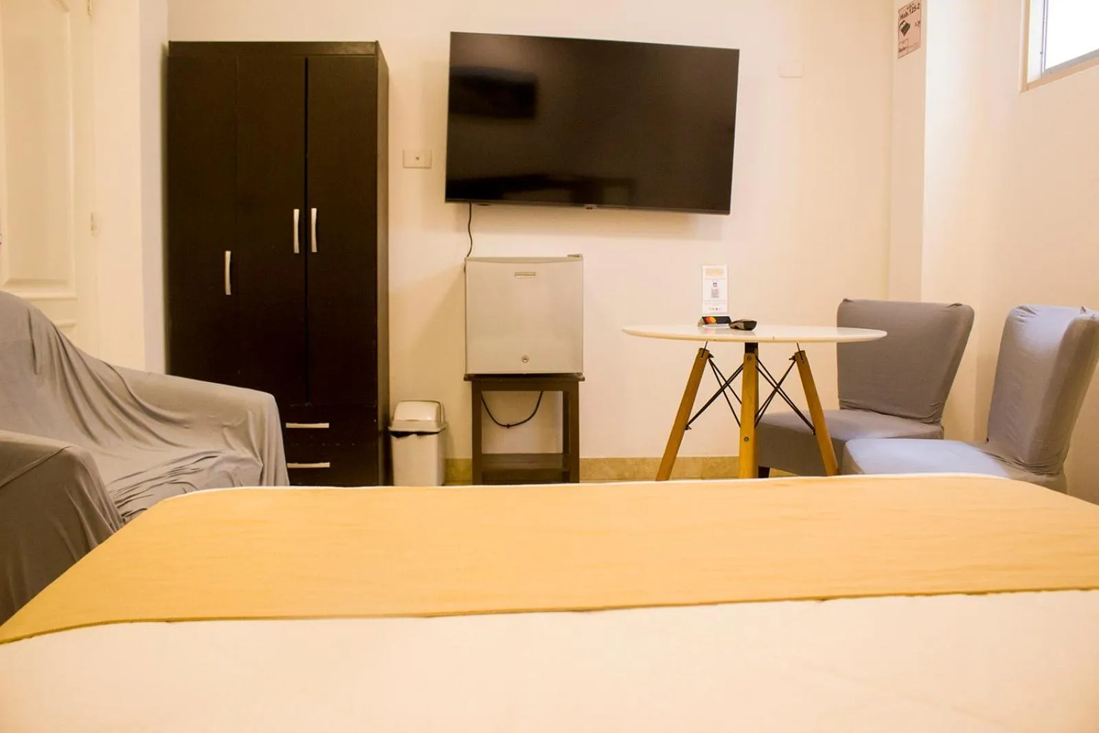 TV and multimedia, Bed in Plaza Mayor Lima