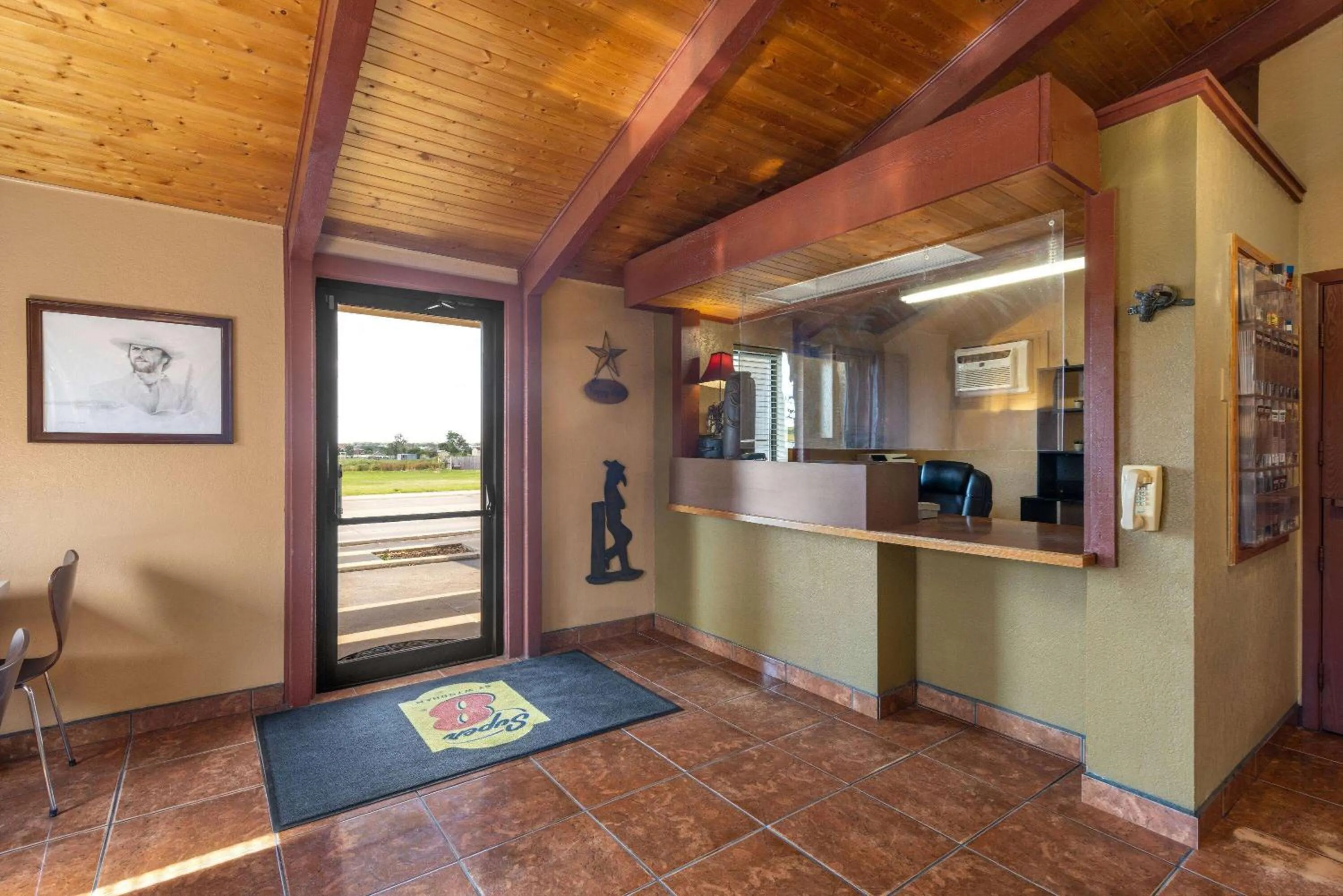 Lobby or reception in Super 8 by Wyndham Dodge City
