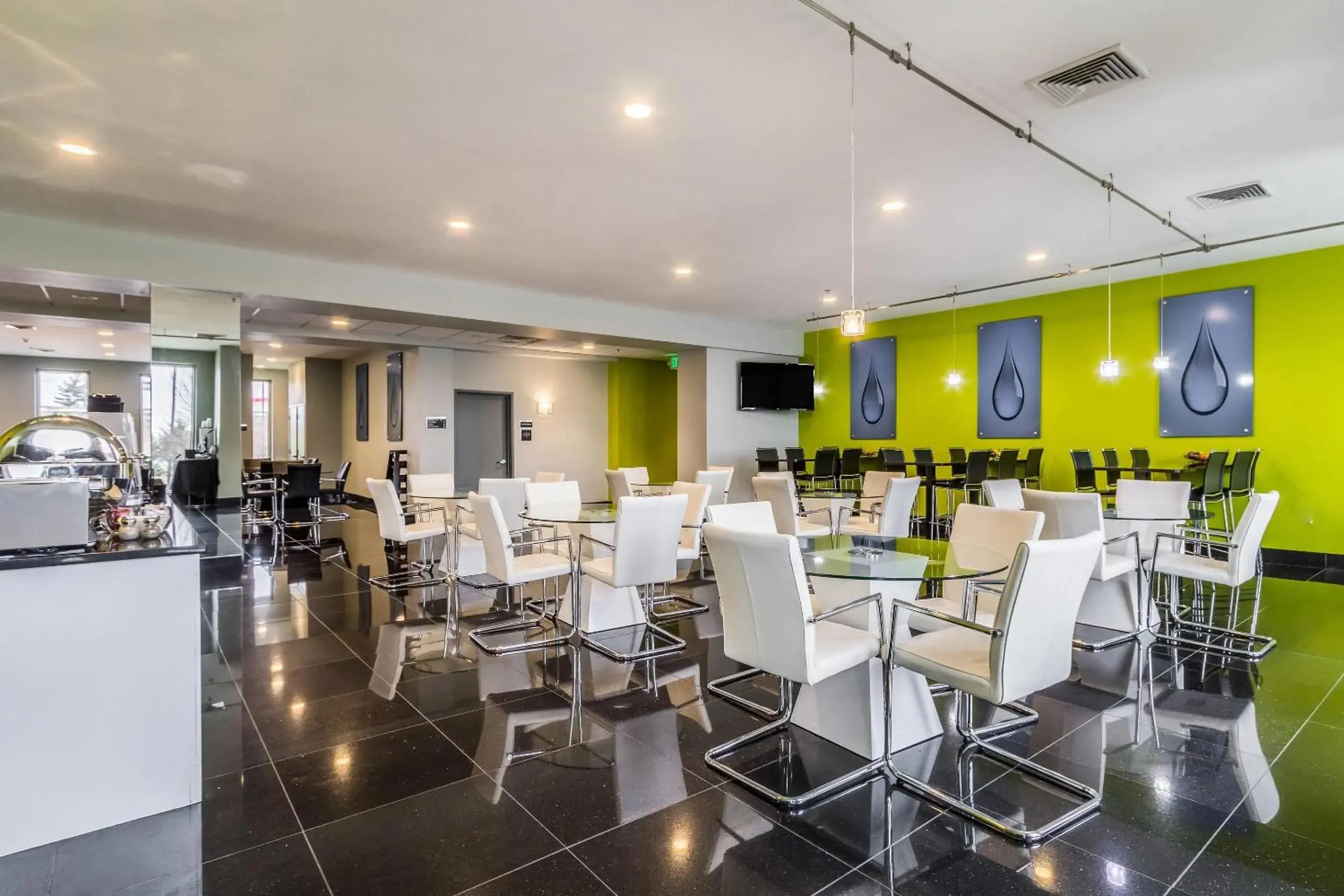 Breakfast in The Wallhouse Hotel, an Ascend Collection Hotel Breakfast in The Wallhouse Hotel, an Ascend Collection Hotel