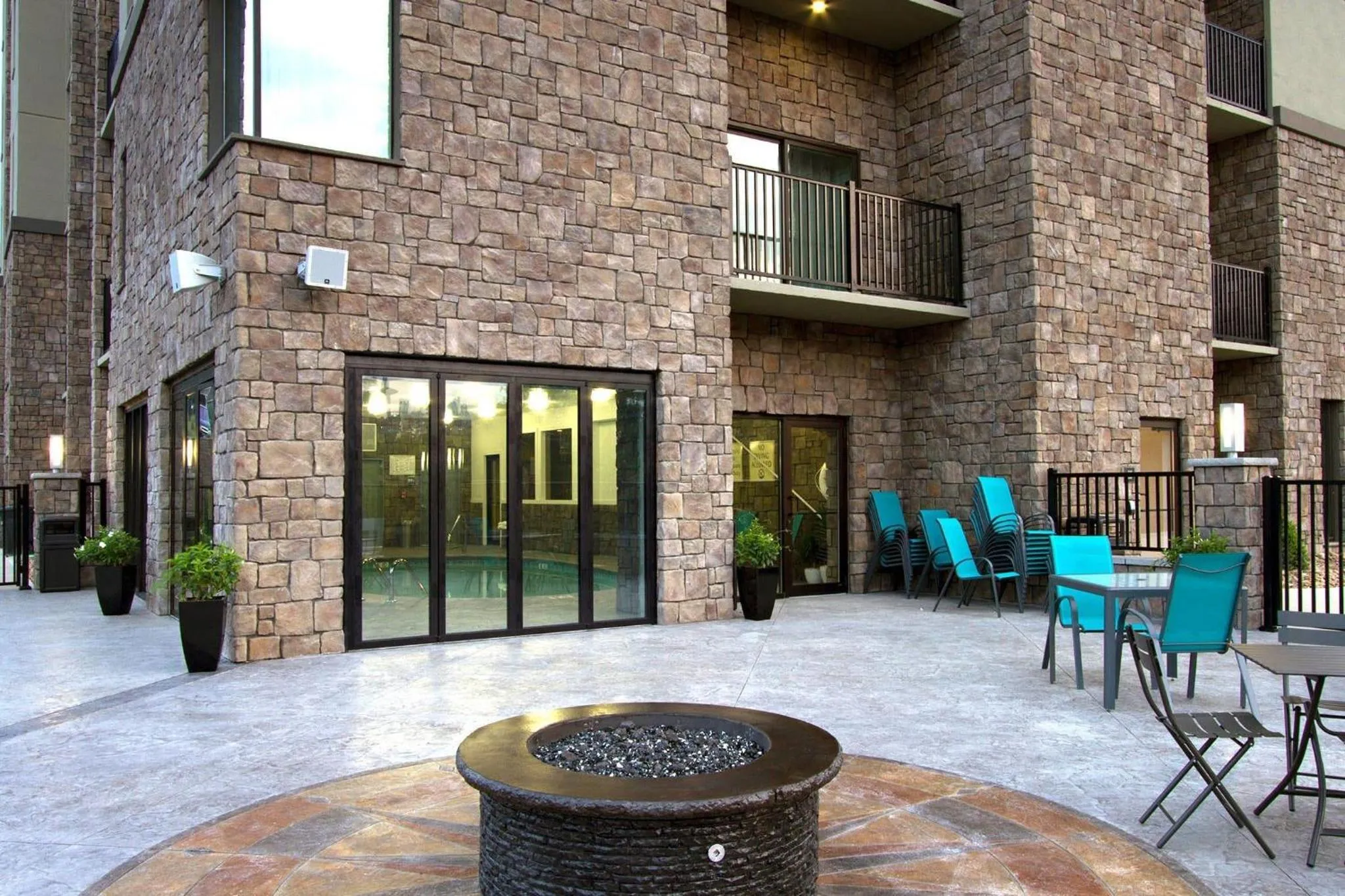 Swimming pool in The Wallhouse Hotel, an Ascend Collection Hotel