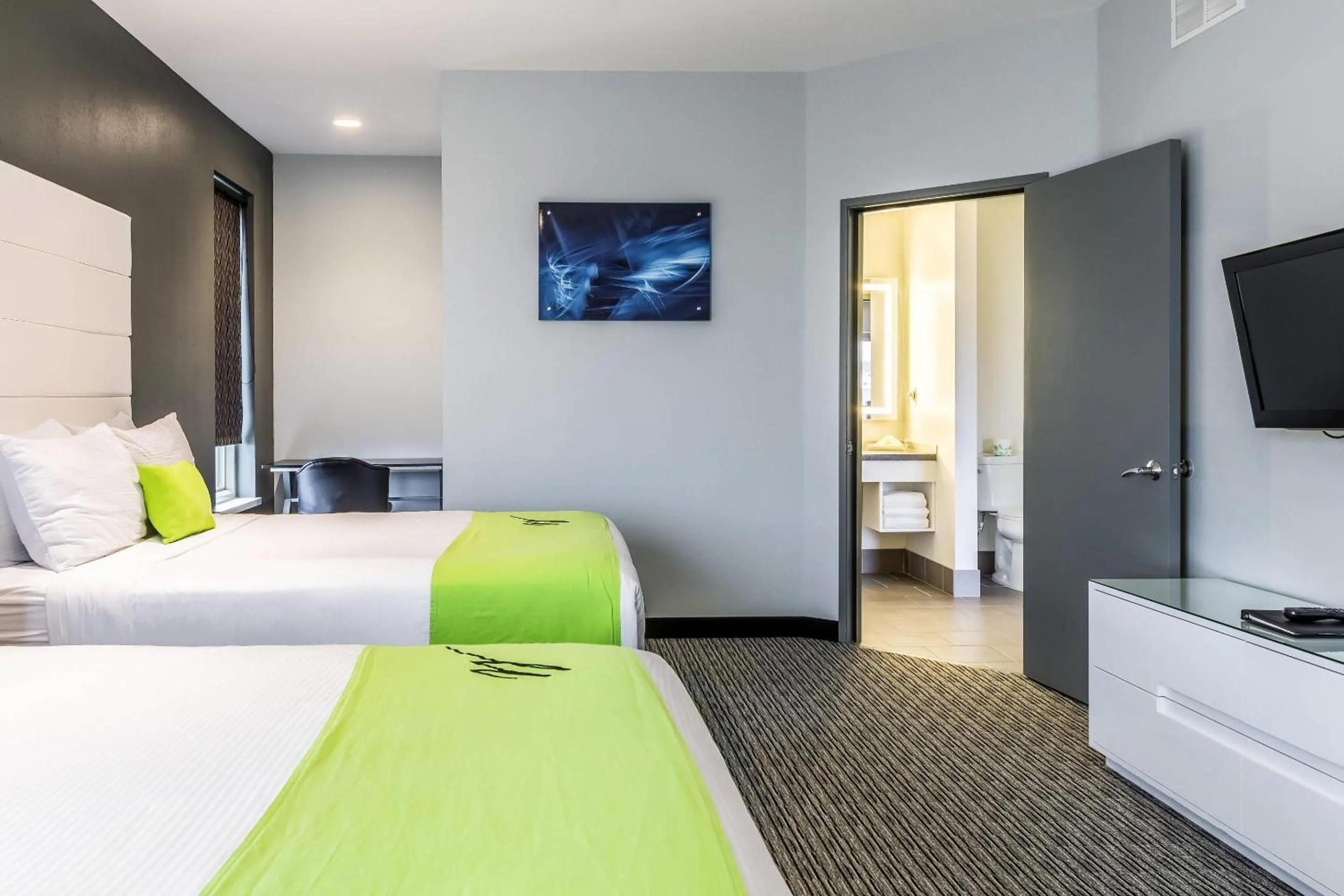 Bedroom, Bed in The Wallhouse Hotel, an Ascend Collection Hotel