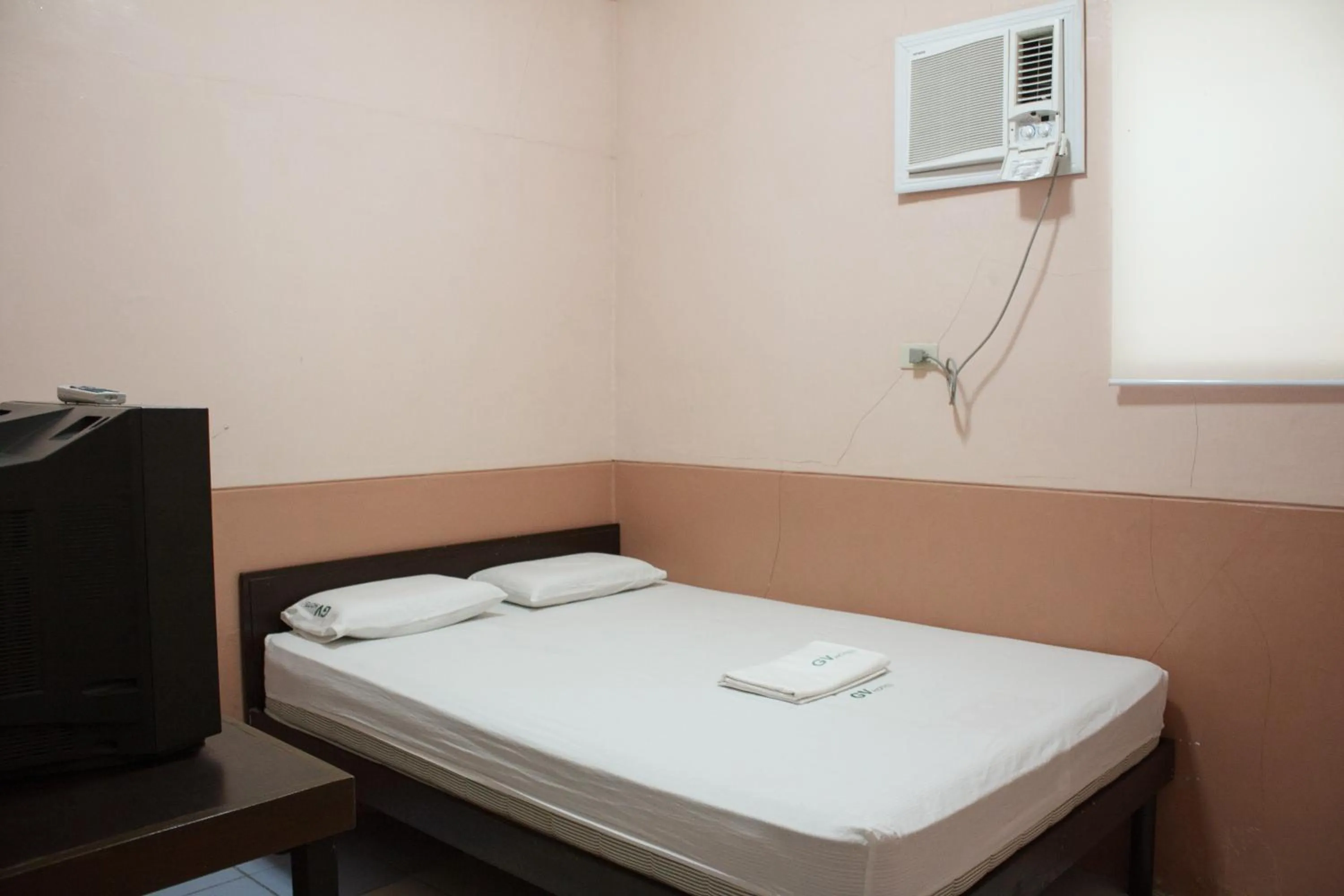 Bed in GV Hotel - Sogod