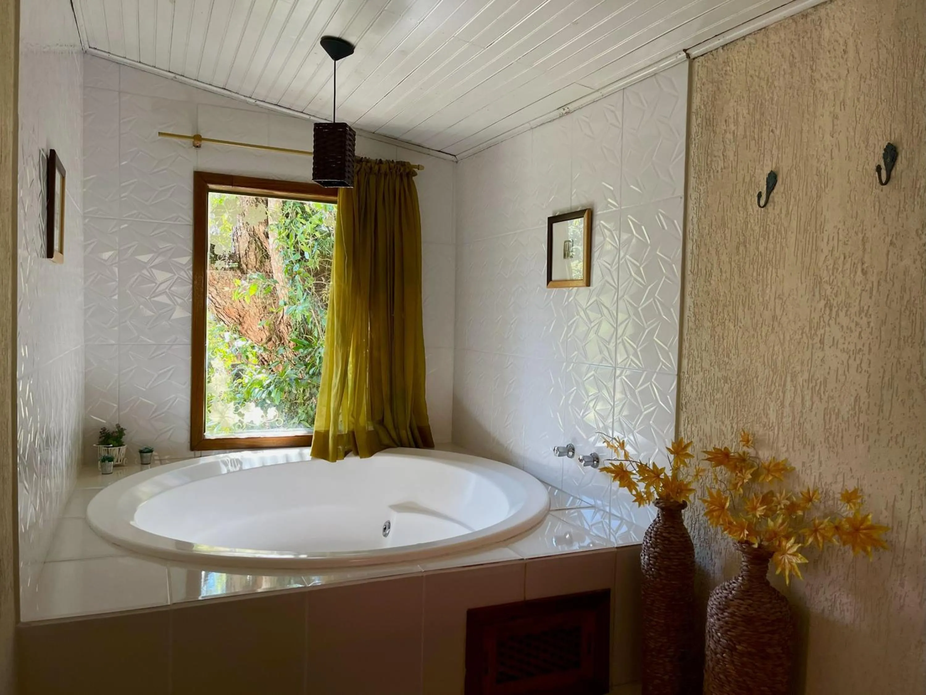 Hot Tub in Pousada Vinhas do Pinhal