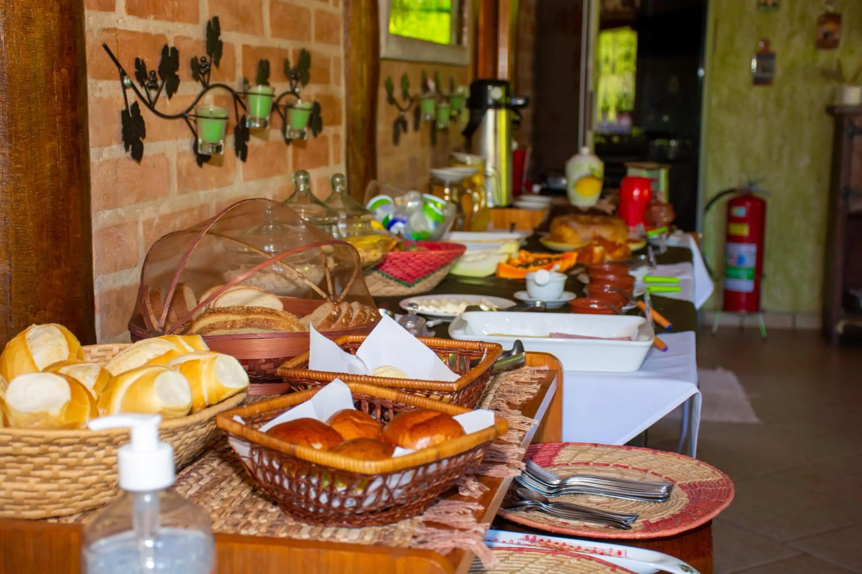 Buffet breakfast in Pousada Vinhas do Pinhal