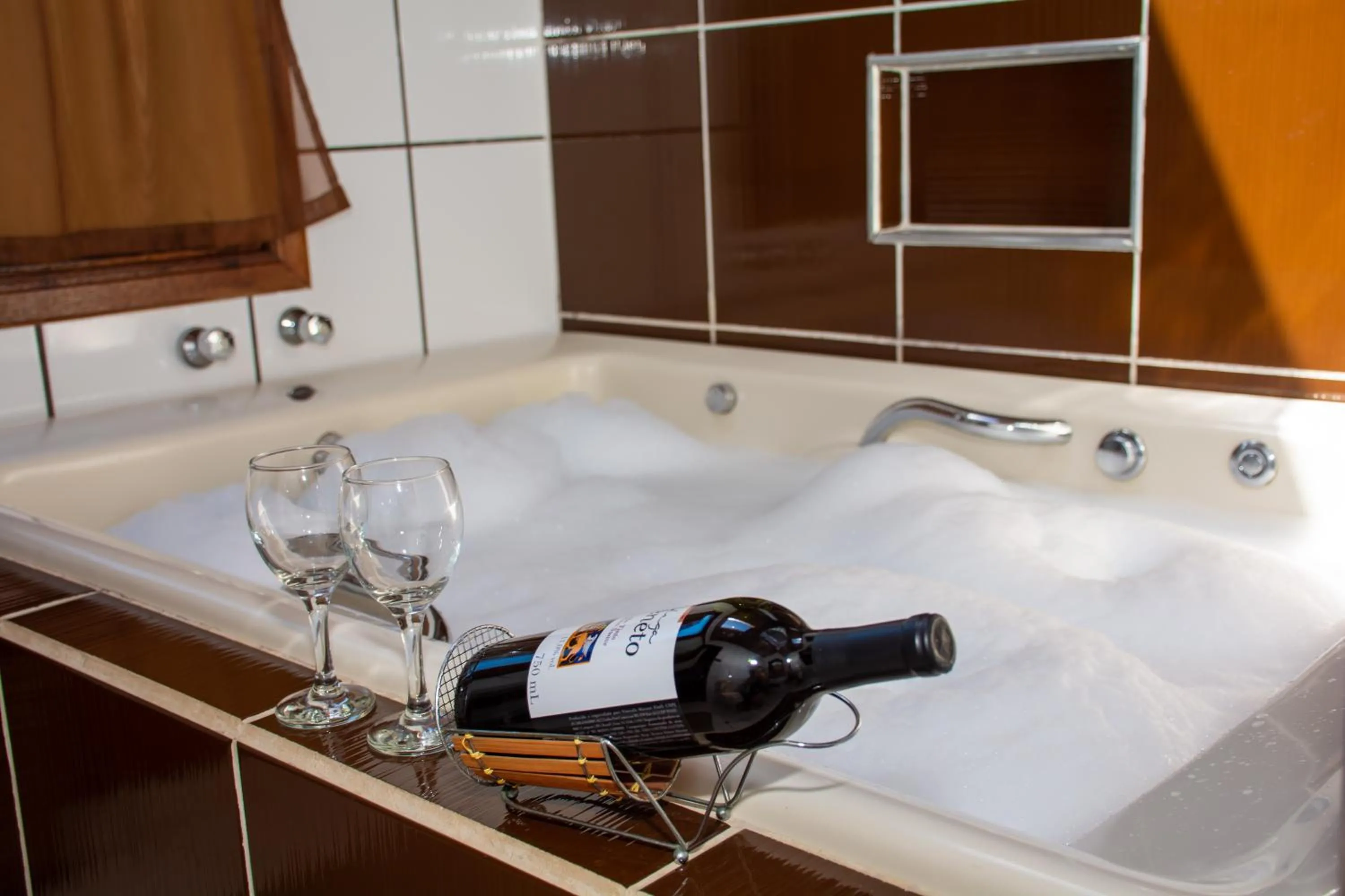 Hot Tub in Pousada Vinhas do Pinhal