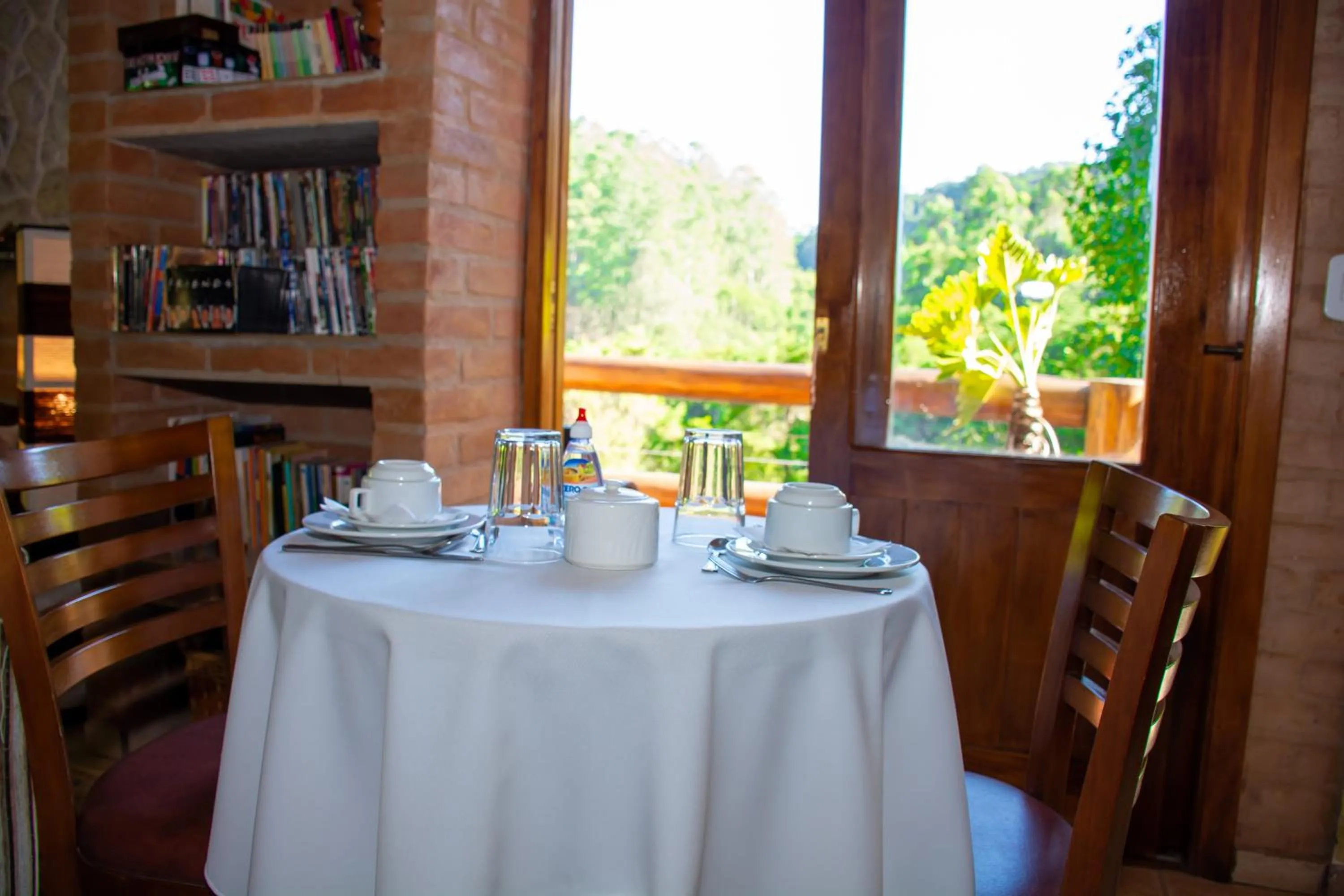 Library in Pousada Vinhas do Pinhal