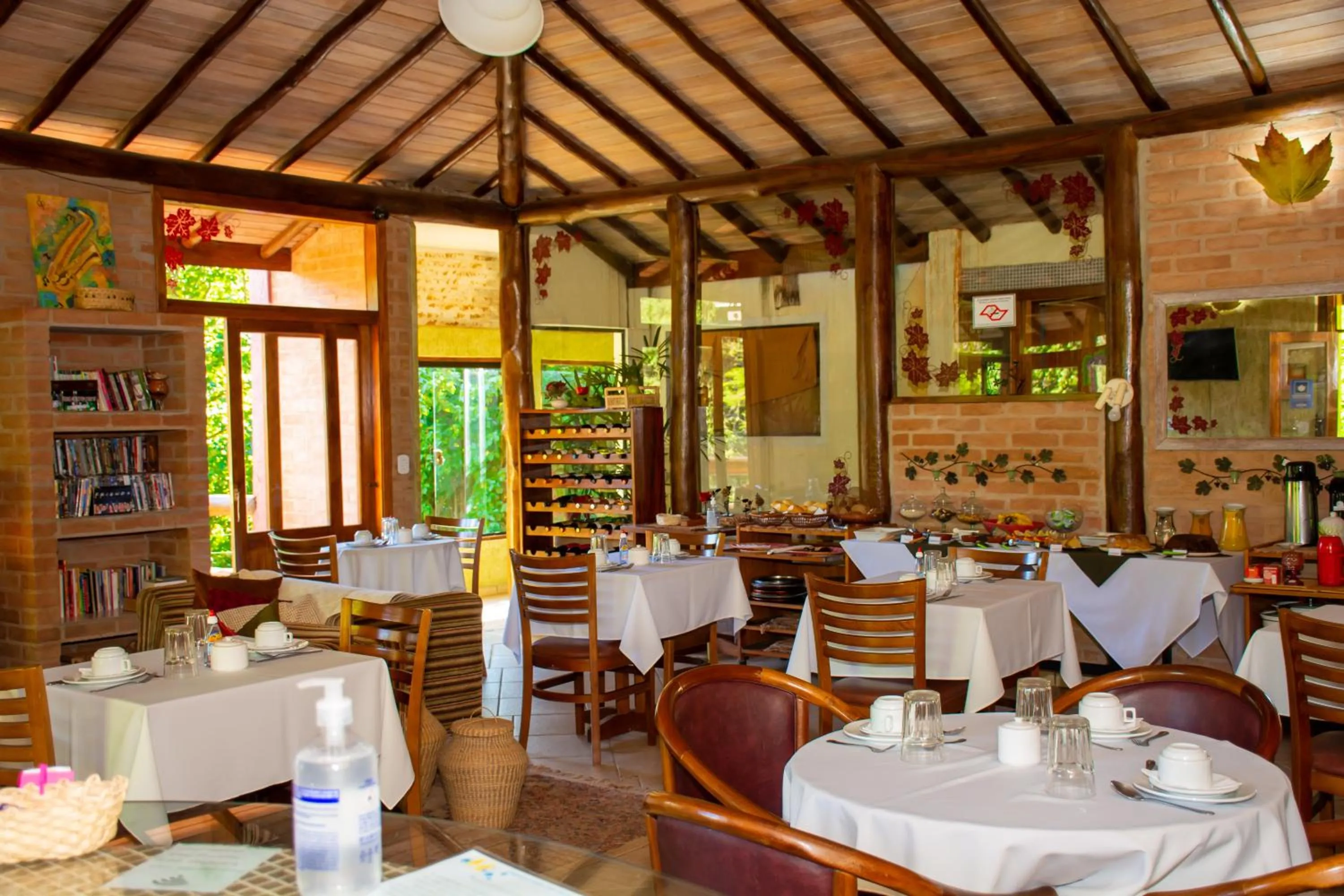 Restaurant/places to eat in Pousada Vinhas do Pinhal