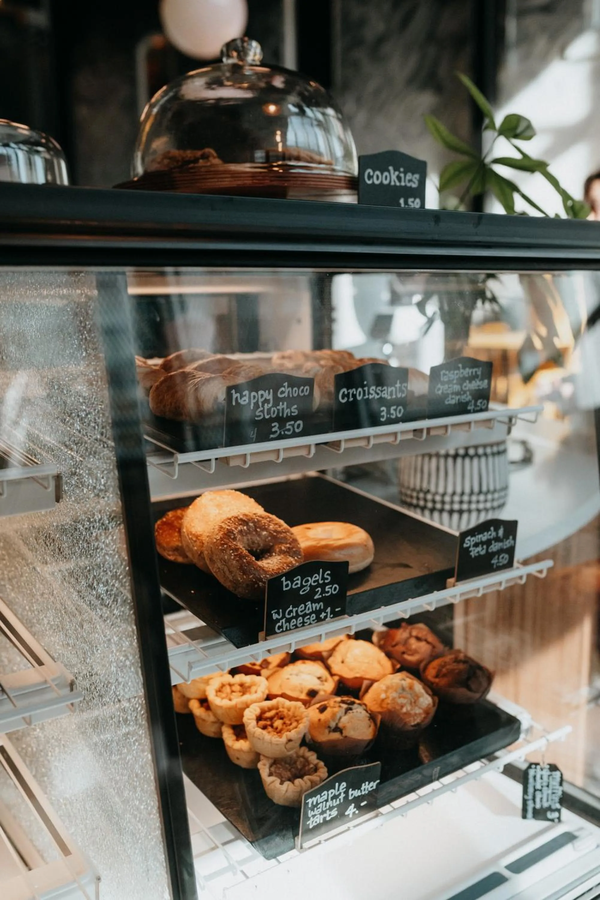 Restaurant/places to eat in The Grove Hotel