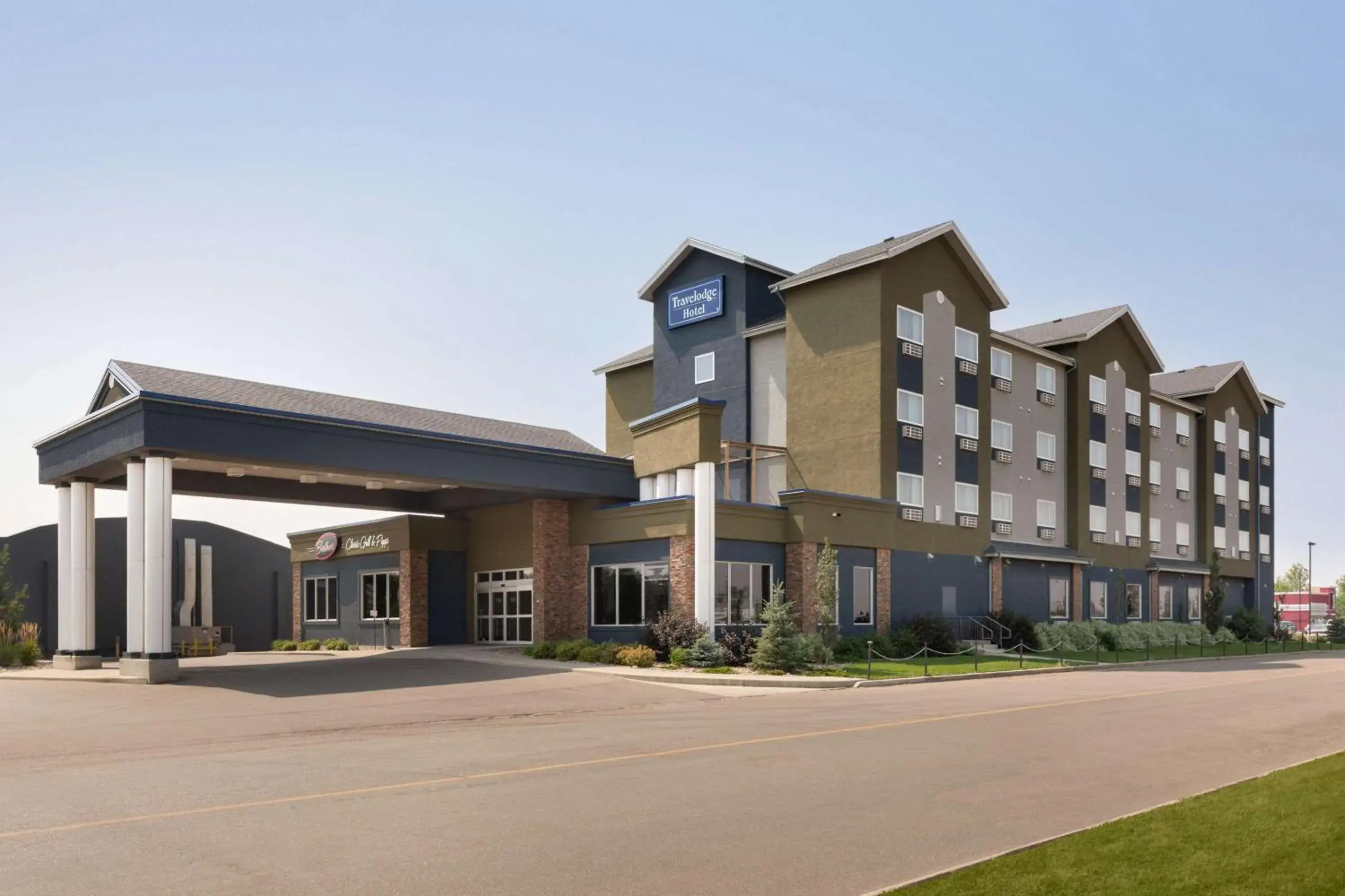 Property building in Travelodge Hotel by Wyndham Weyburn Property building in Travelodge Hotel by Wyndham Weyburn