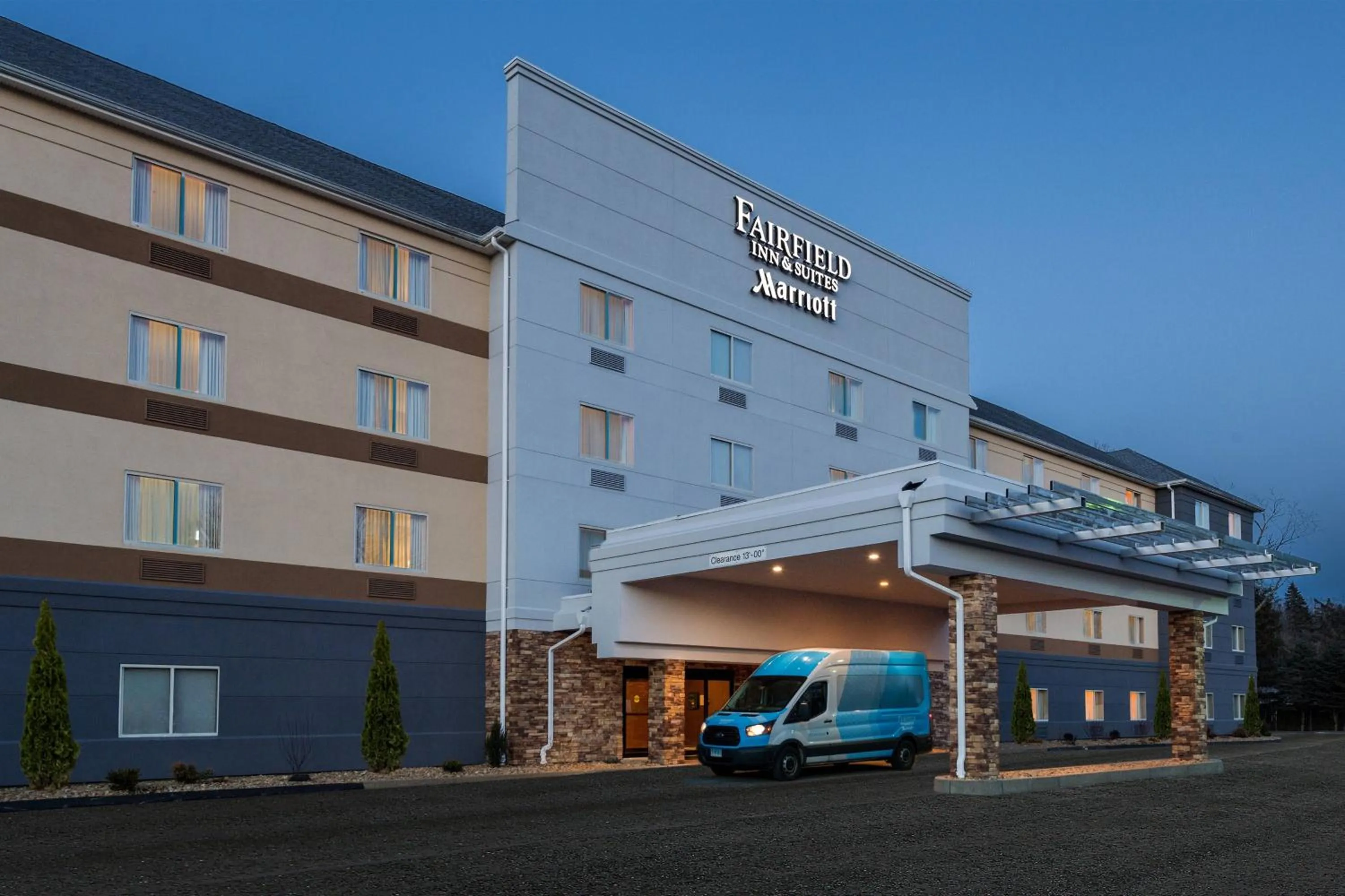 Property building in Fairfield by Marriott Inn & Suites Uncasville Mohegan Sun Area