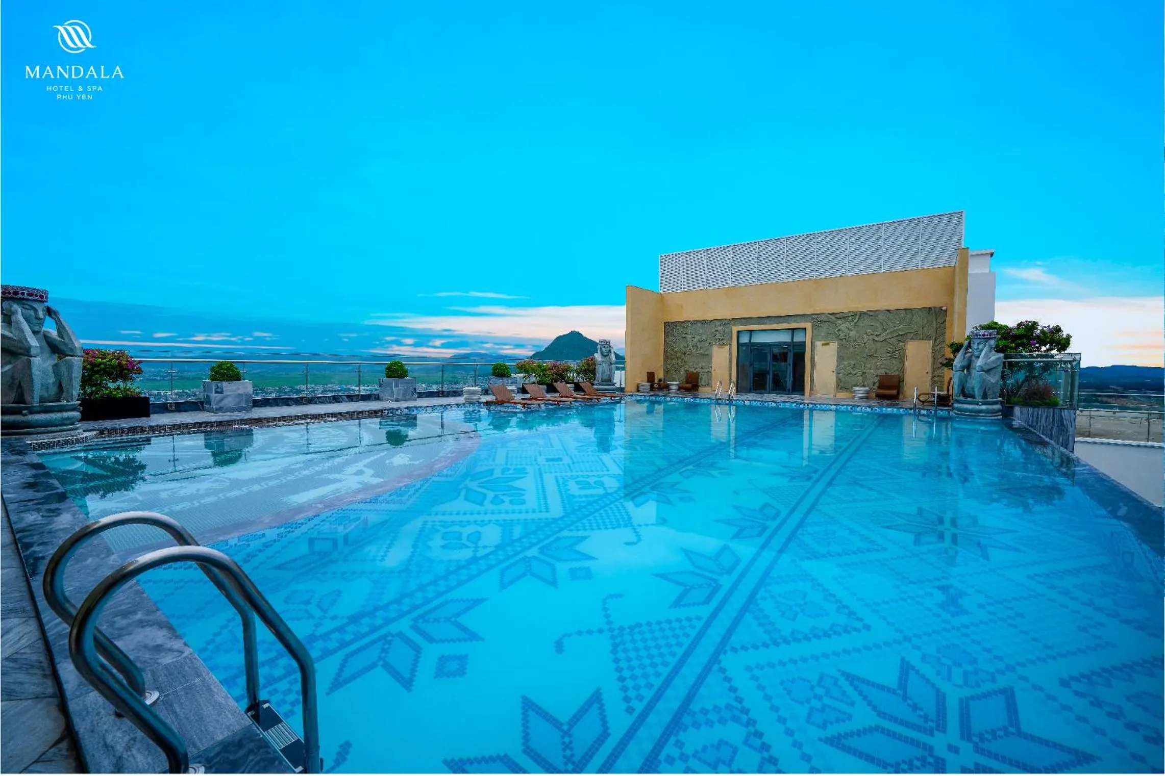Swimming pool in M Continental by Mandala Phu Yen - 24hours Stay